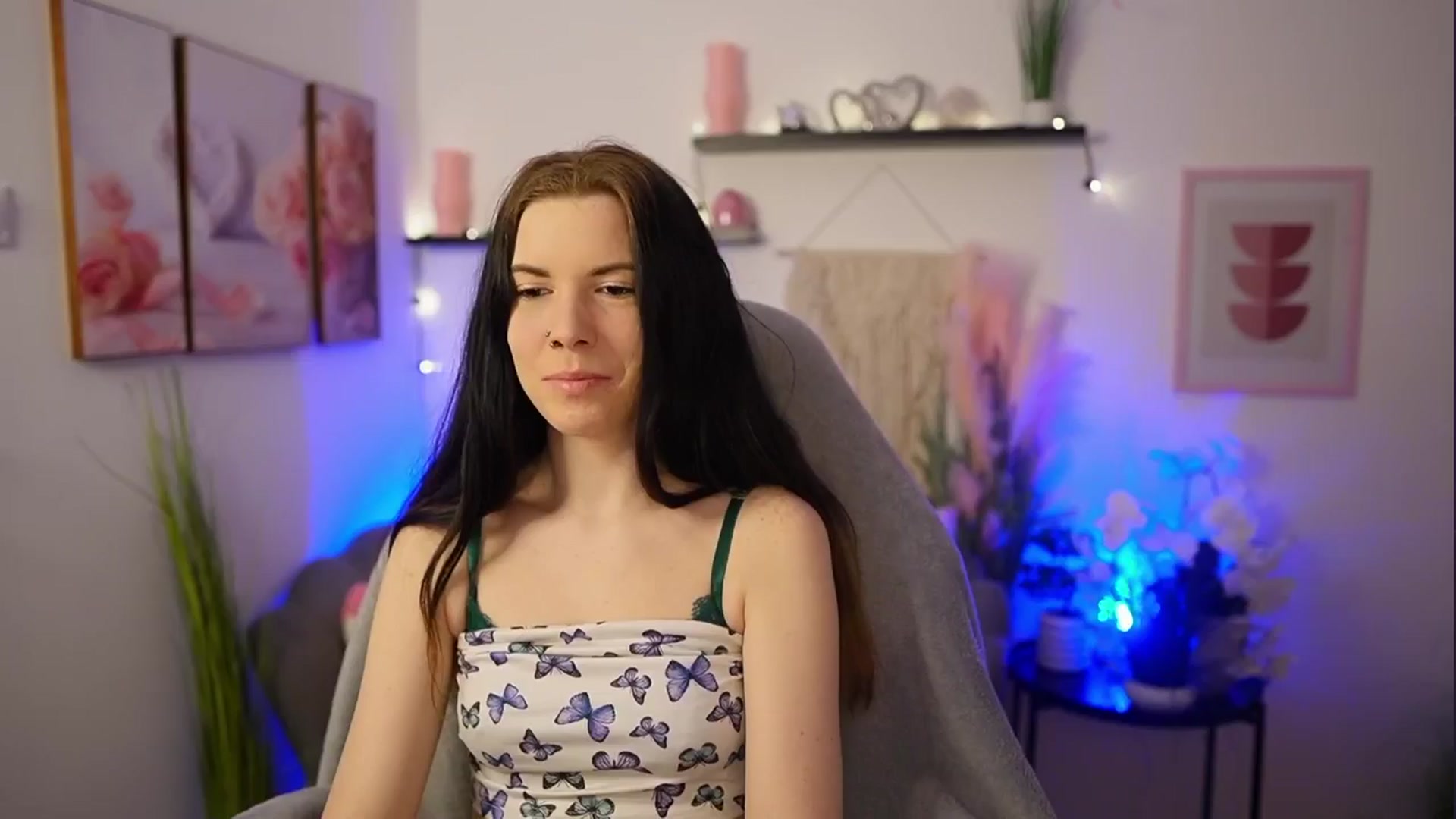 Gallery image thumbnail from Cherry_Rain's myfreecams stream on, 02/25/2026, 18:55 image 7 of 20