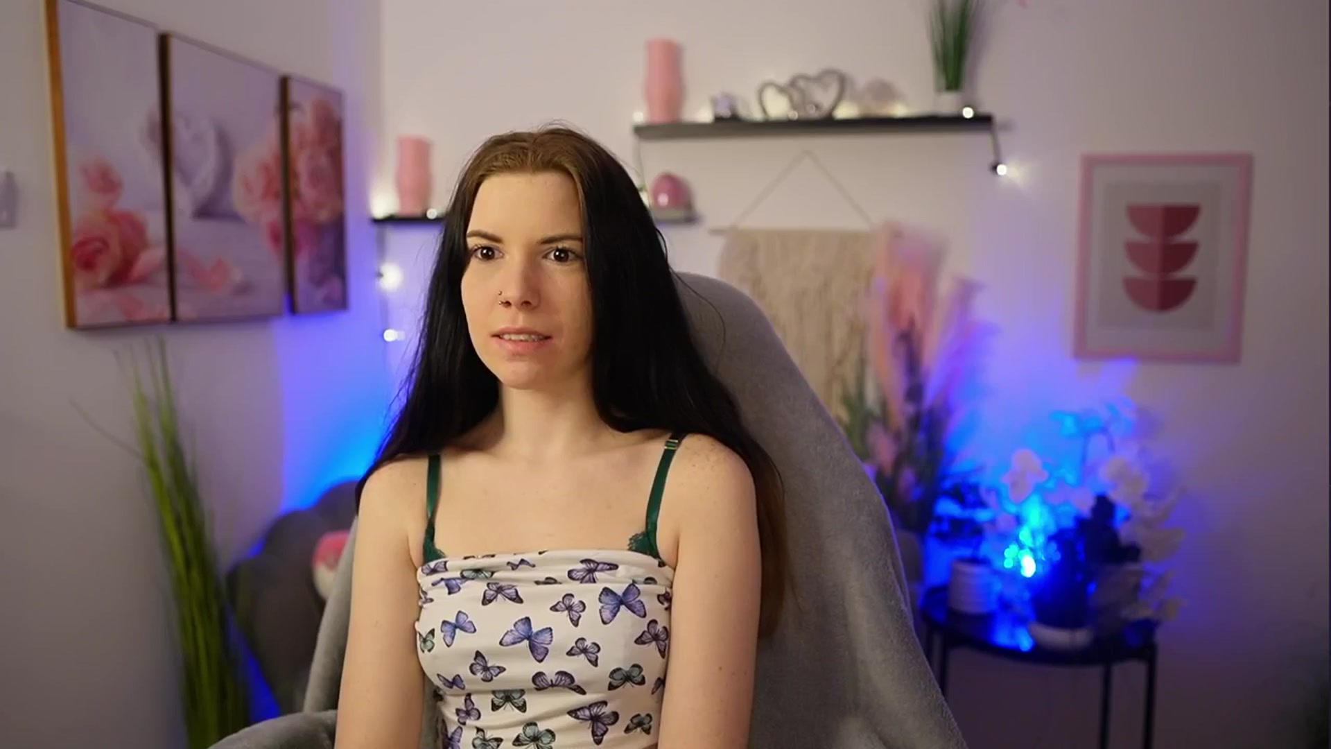 Gallery image thumbnail from Cherry_Rain's myfreecams stream on, 02/25/2026, 18:55 image 5 of 20