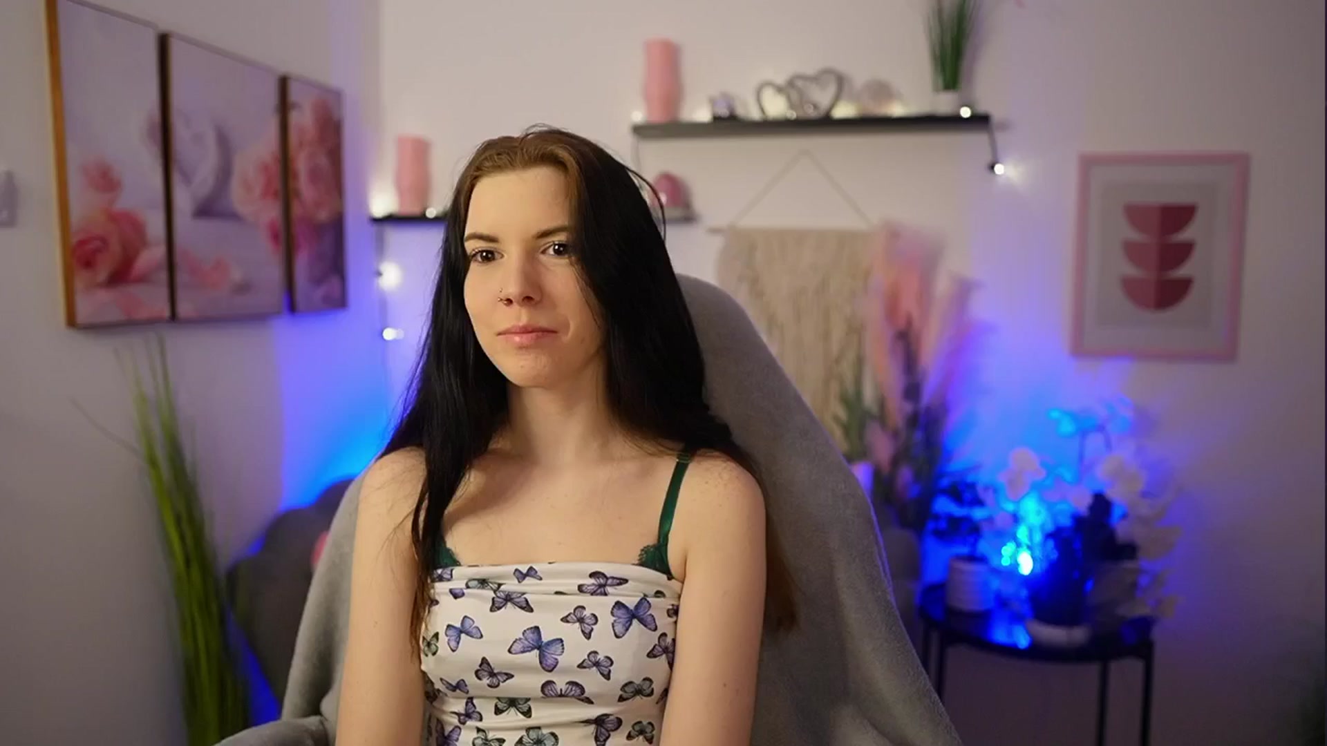 Gallery image thumbnail from Cherry_Rain's myfreecams stream on, 02/25/2026, 18:55 image 9 of 20