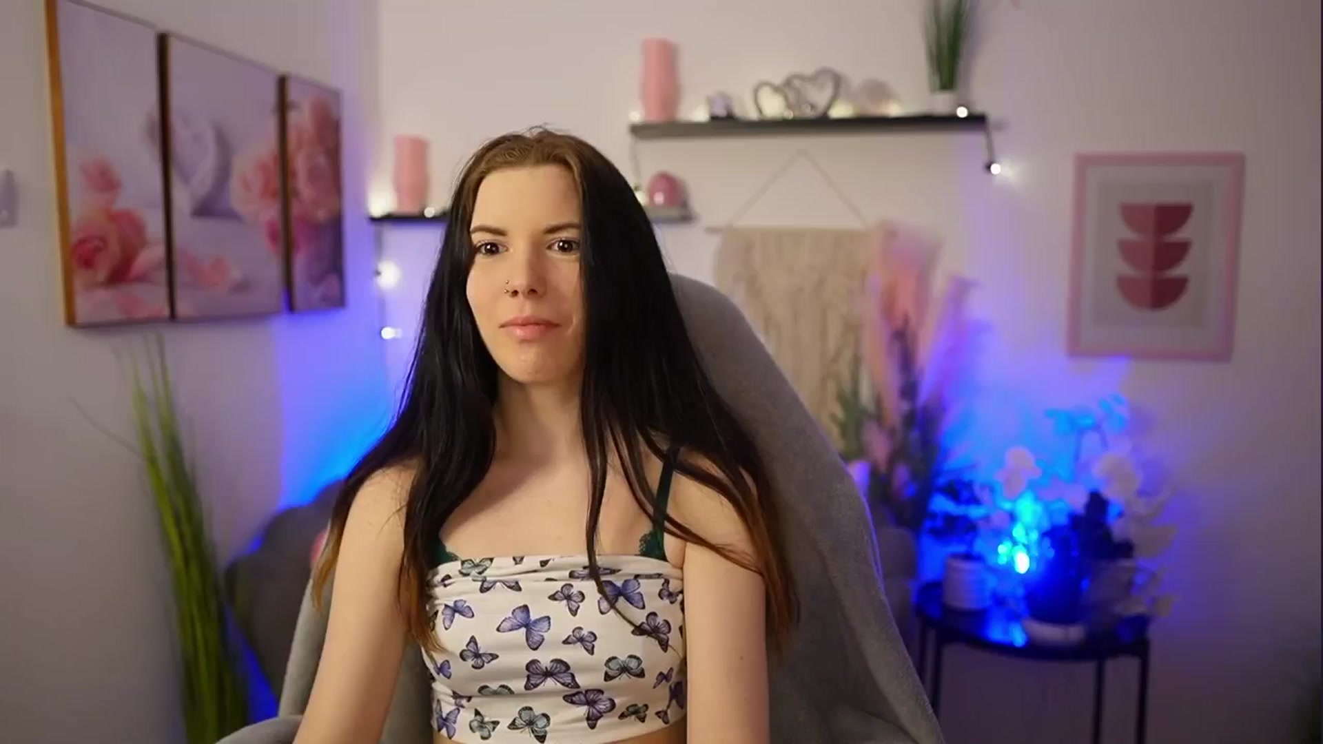 Gallery image thumbnail from Cherry_Rain's myfreecams stream on, 02/25/2026, 18:55 image 11 of 20