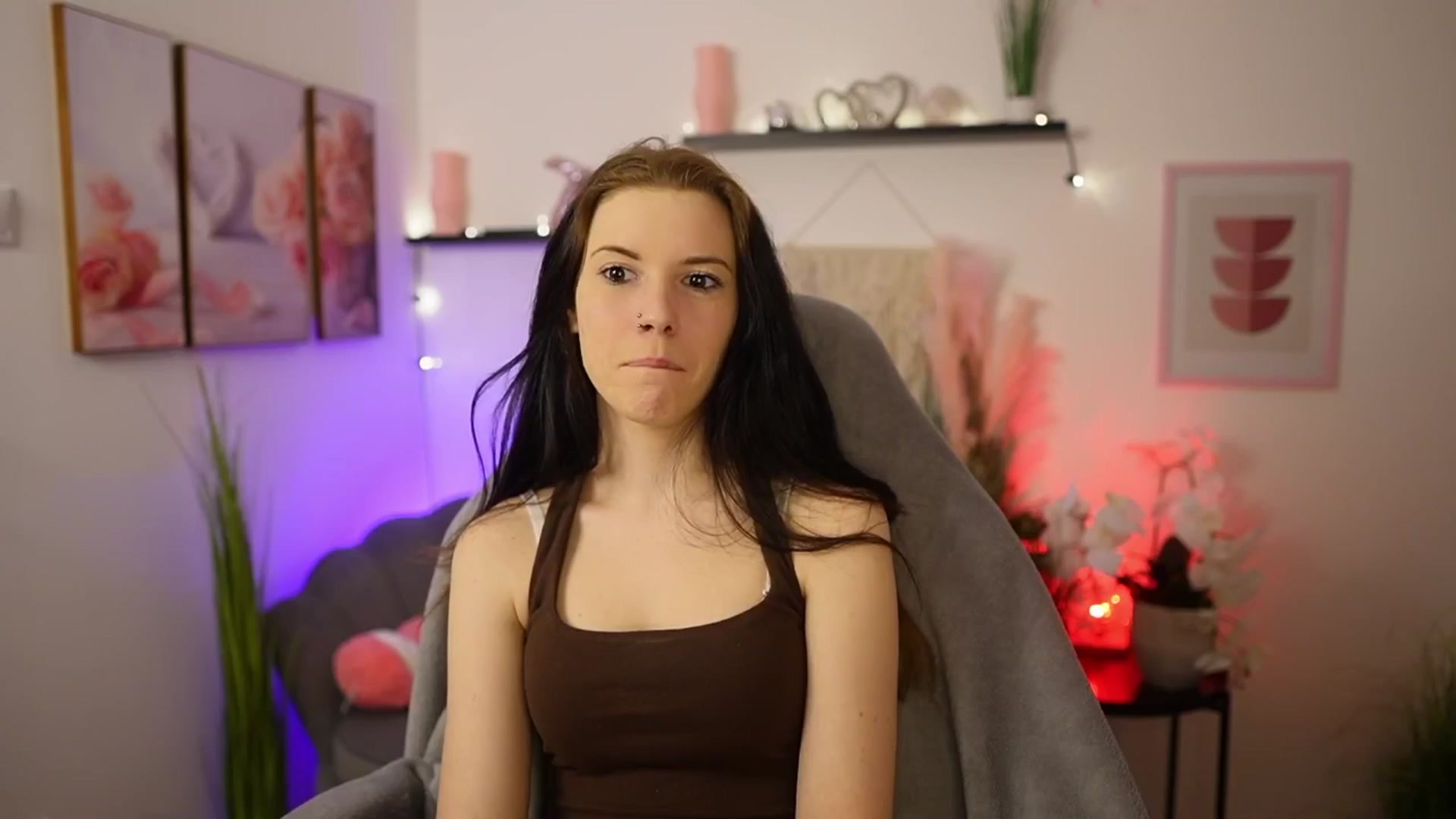 Gallery image thumbnail from Cherry_Rain's myfreecams stream on, 03/08/2026, 18:53 image 15 of 20