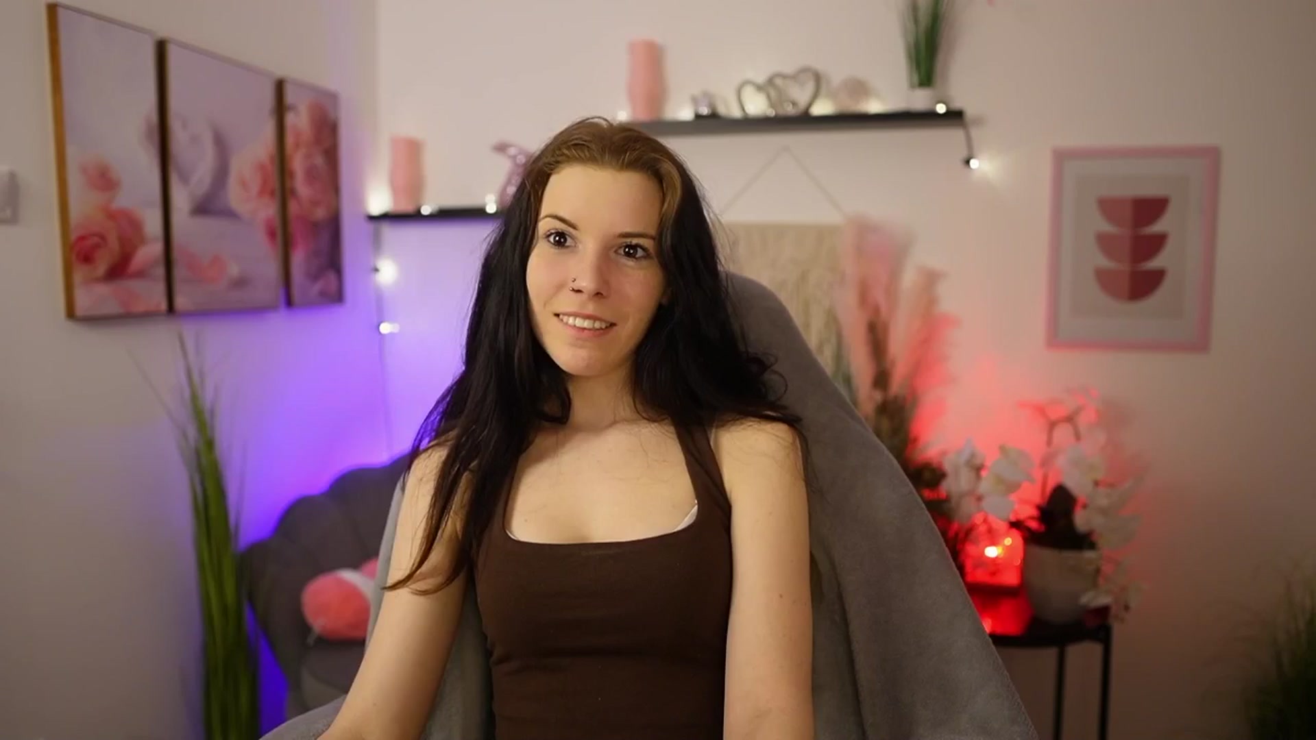 Gallery image thumbnail from Cherry_Rain's myfreecams stream on, 03/08/2026, 18:53 image 19 of 20