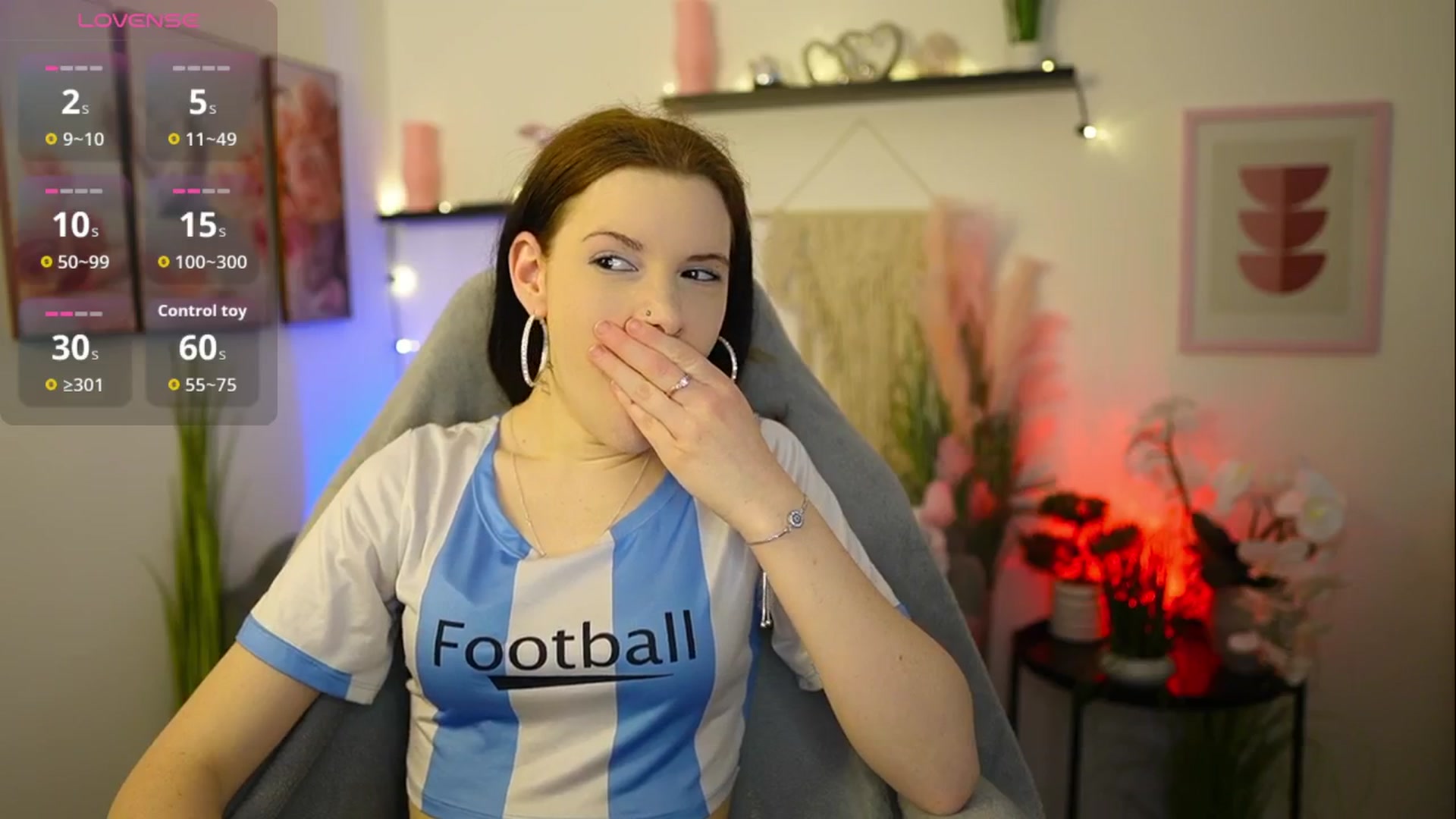 Gallery image thumbnail from Cherry_Rain's myfreecams stream on, 04/17/2026, 14:57 image 16 of 20