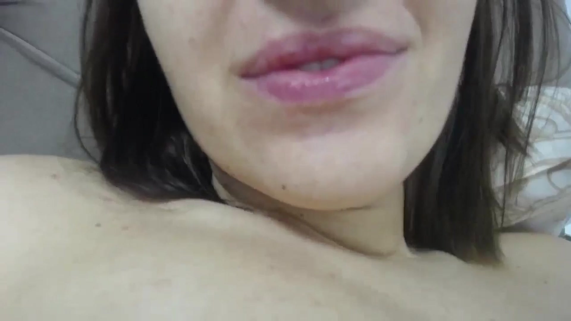 Gallery image thumbnail from Cherry_Vicky's myfreecams stream on, 12/01/2024, 10:47 image 11 of 20