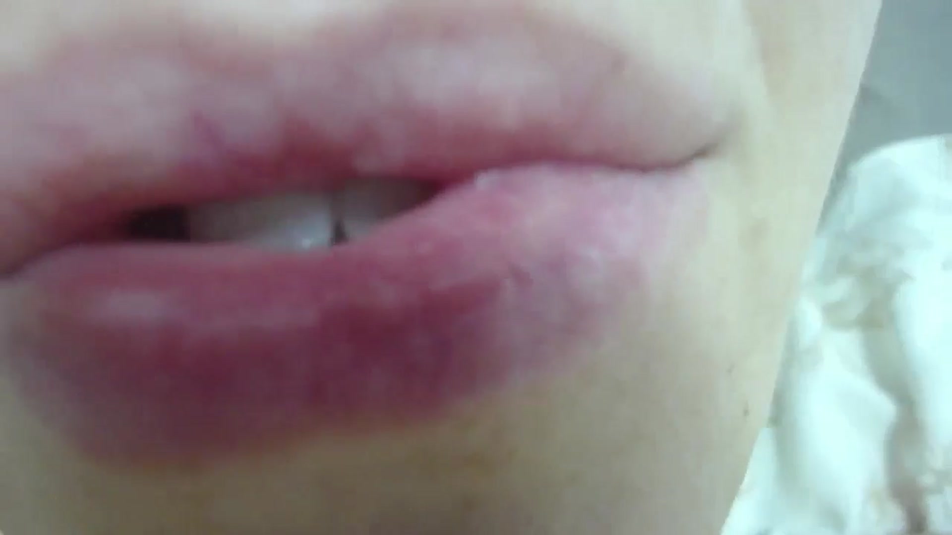 Gallery image thumbnail from Cherry_Vicky's myfreecams stream on, 01/06/2025, 11:02 image 10 of 20
