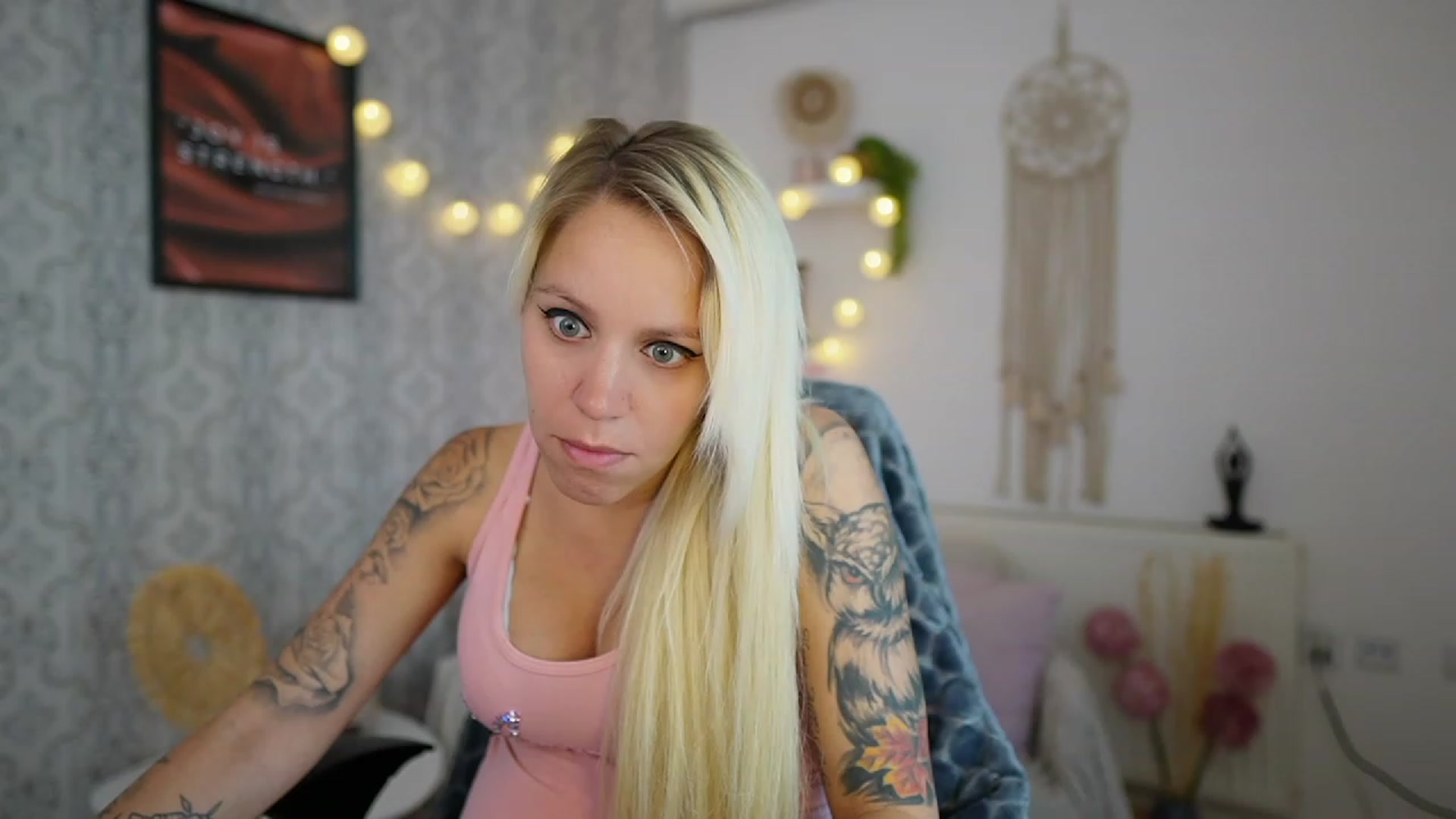 Gallery image thumbnail from Cherry__Blond's myfreecams stream on, 07/10/2023, 10:10 image 13 of 20