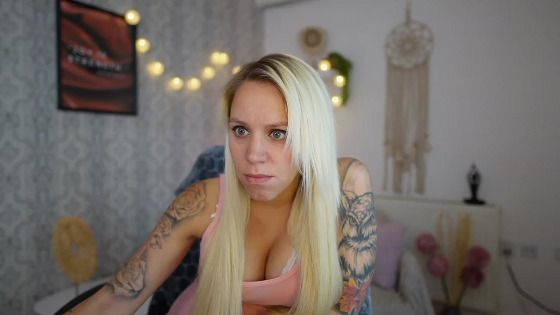 Gallery image thumbnail from Cherry__Blond's myfreecams stream on, 07/10/2023, 10:10 image 2 of 20