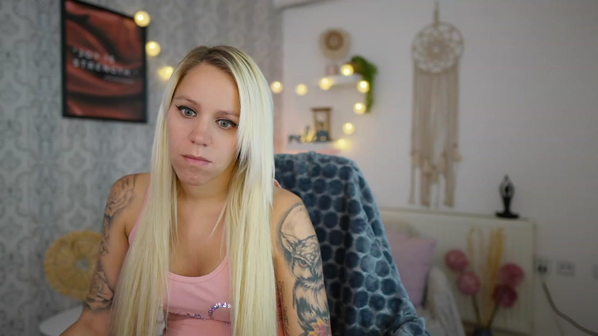 Gallery image thumbnail from Cherry__Blond's myfreecams stream on, 07/10/2023, 10:42 image 7 of 20