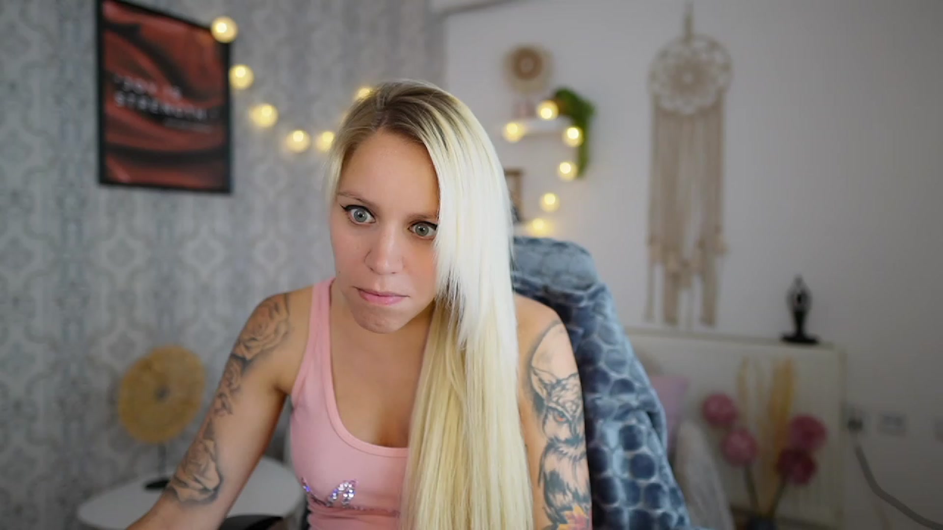 Gallery image thumbnail from Cherry__Blond's myfreecams stream on, 07/10/2023, 13:44 image 9 of 20