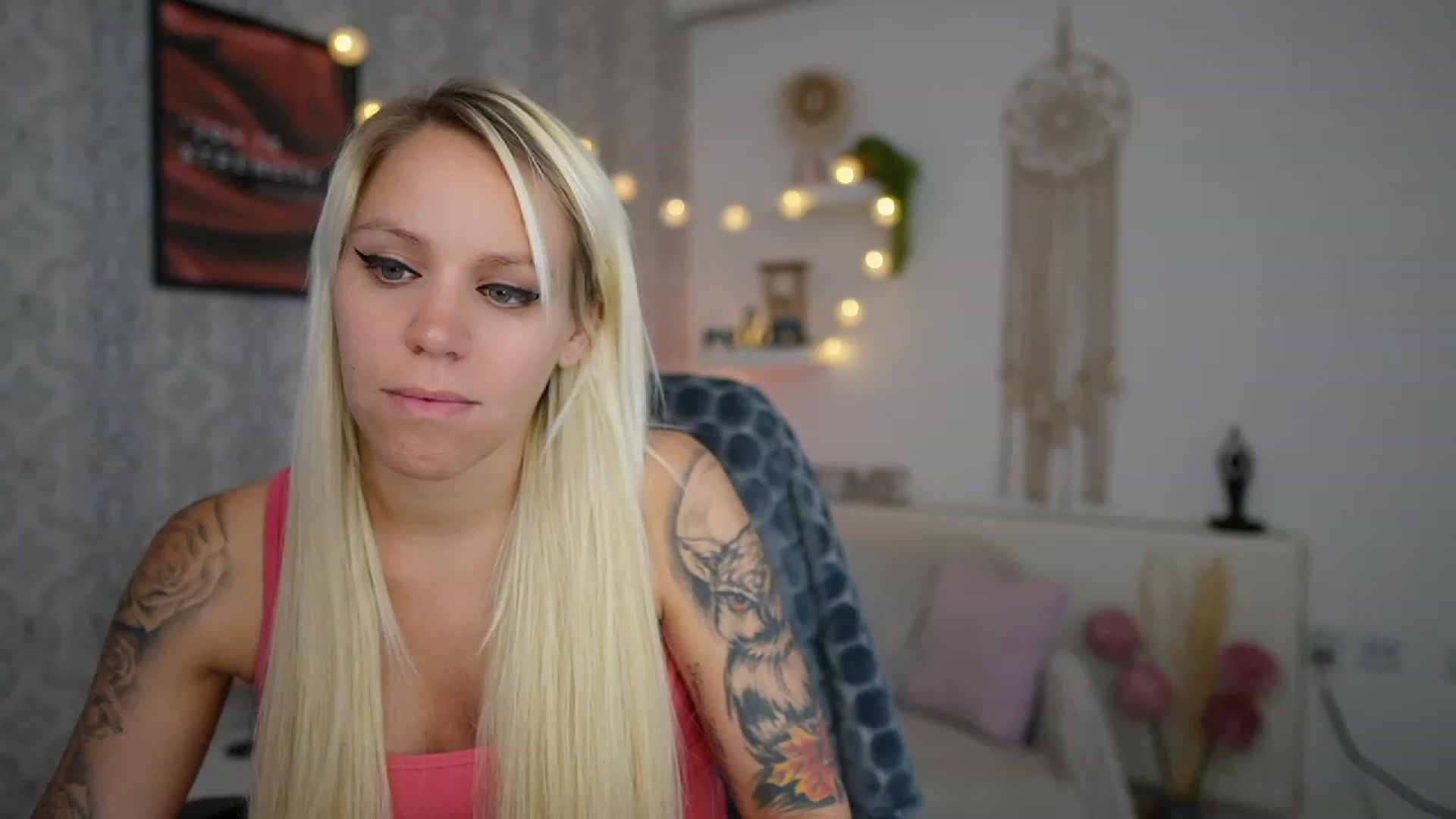 Gallery image thumbnail from Cherry__Blond's myfreecams stream on, 07/11/2023, 09:10 image 9 of 20