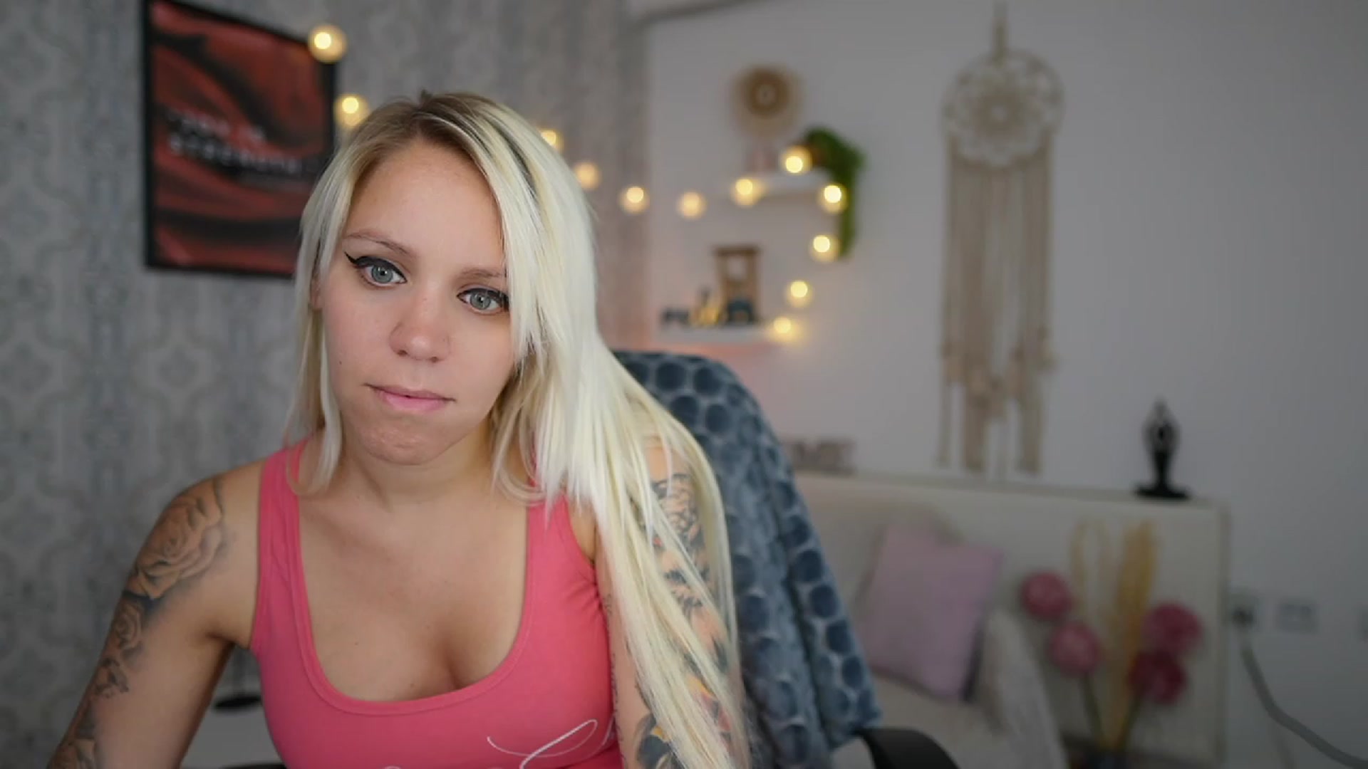 Gallery image thumbnail from Cherry__Blond's myfreecams stream on, 07/11/2023, 09:10 image 16 of 20