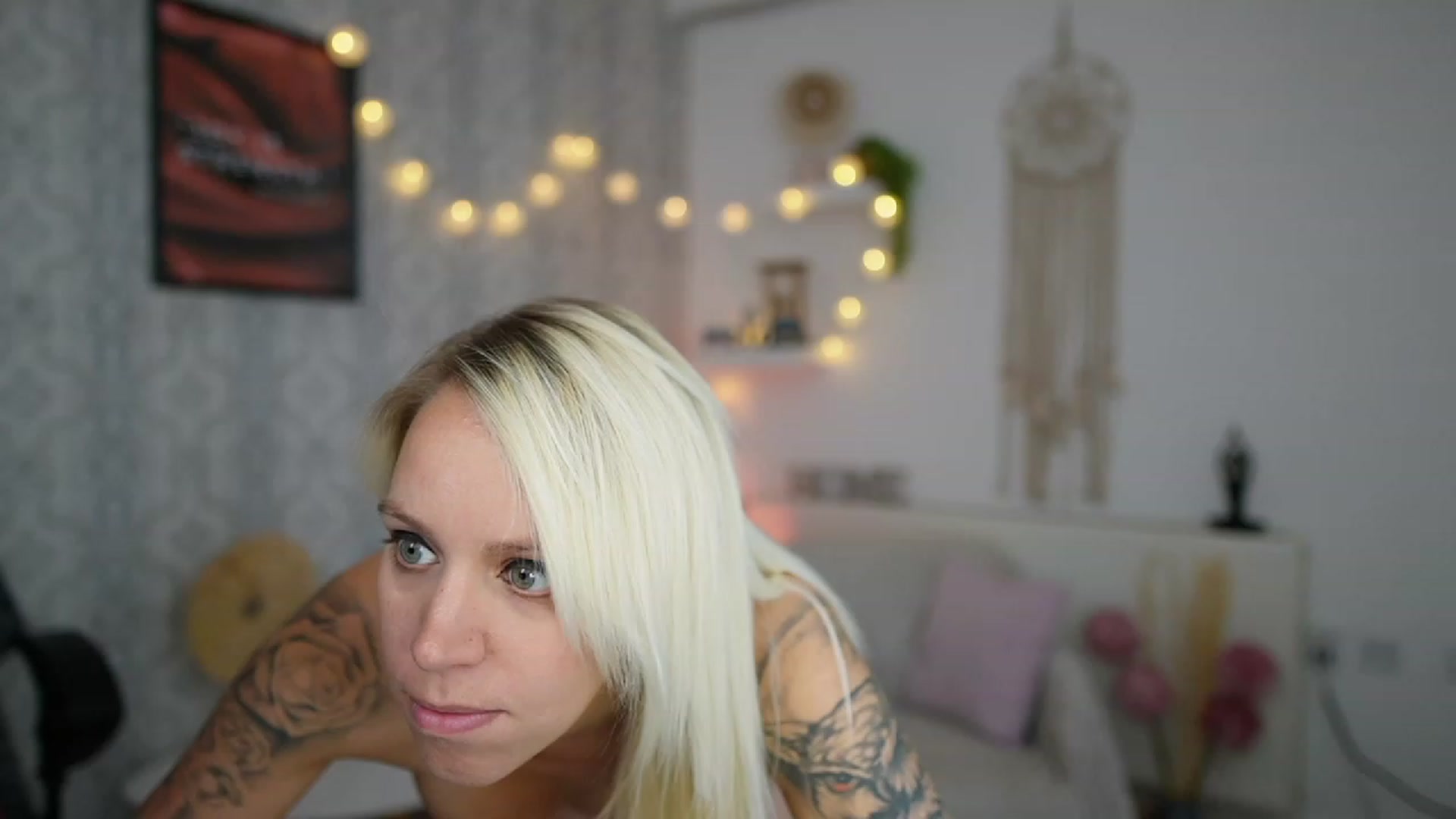 Gallery image thumbnail from Cherry__Blond's myfreecams stream on, 07/11/2023, 10:02 image 5 of 20