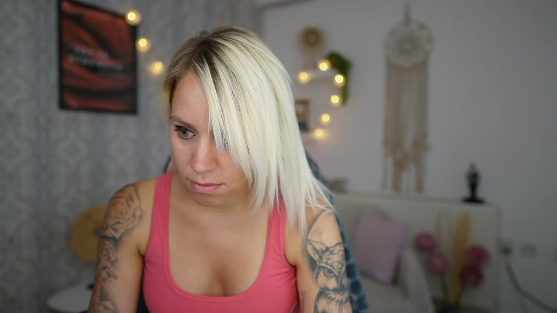 Gallery image thumbnail from Cherry__Blond's myfreecams stream on, 07/11/2023, 11:05 image 2 of 20