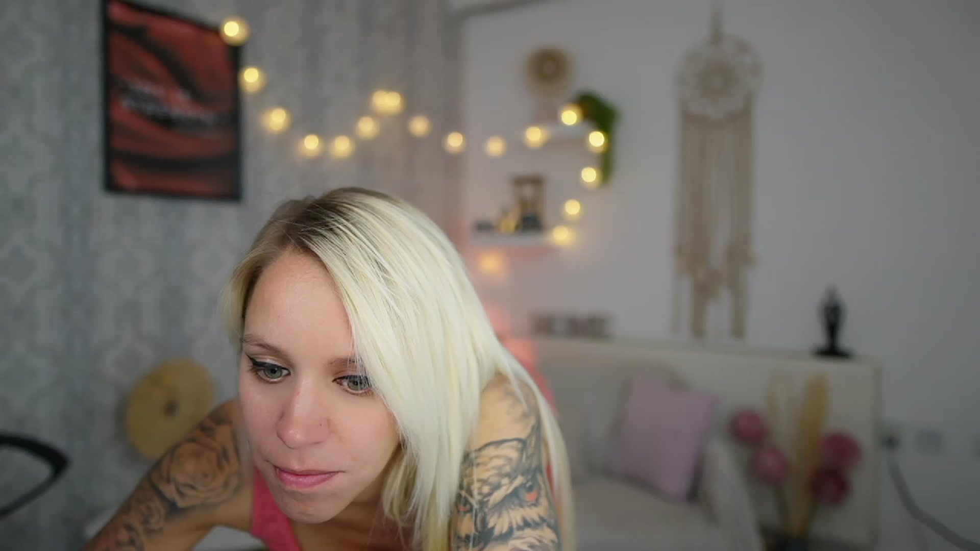 Gallery image thumbnail from Cherry__Blond's myfreecams stream on, 07/11/2023, 12:43 image 2 of 20