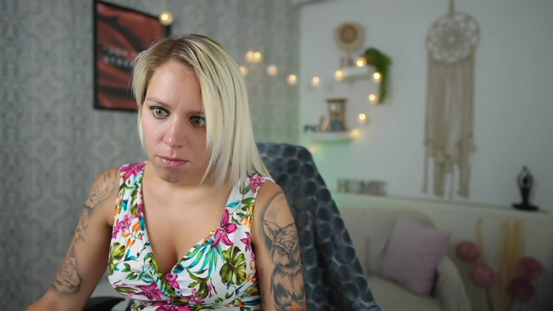 Gallery image thumbnail from Cherry__Blond's myfreecams stream on, 07/12/2023, 09:56 image 12 of 20