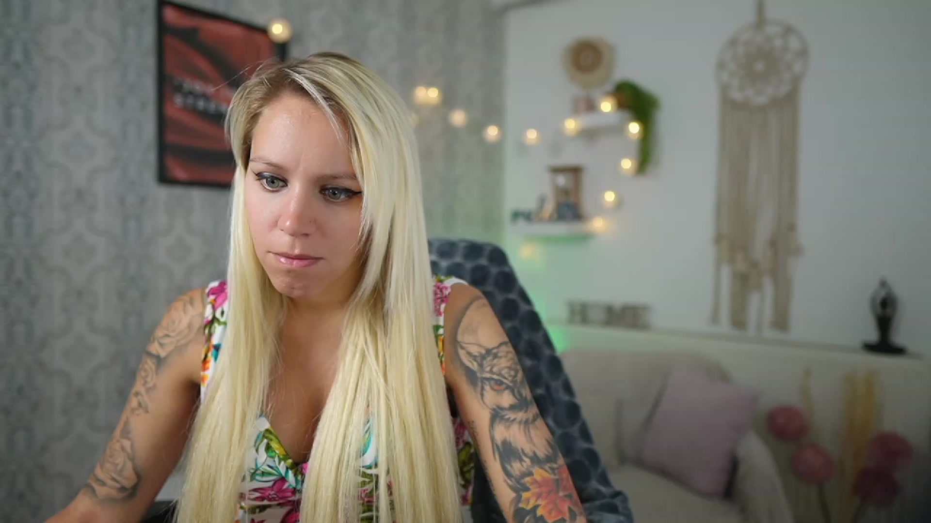 Gallery image thumbnail from Cherry__Blond's myfreecams stream on, 07/12/2023, 09:56 image 1 of 20