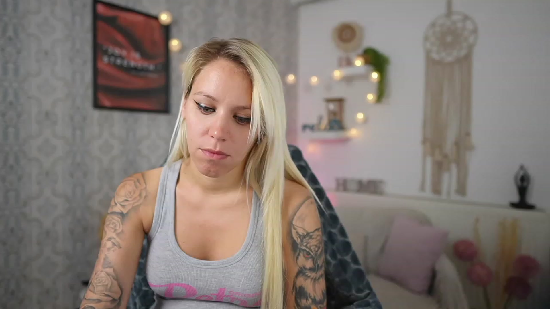 Gallery image thumbnail from Cherry__Blond's myfreecams stream on, 07/12/2023, 10:46 image 20 of 20