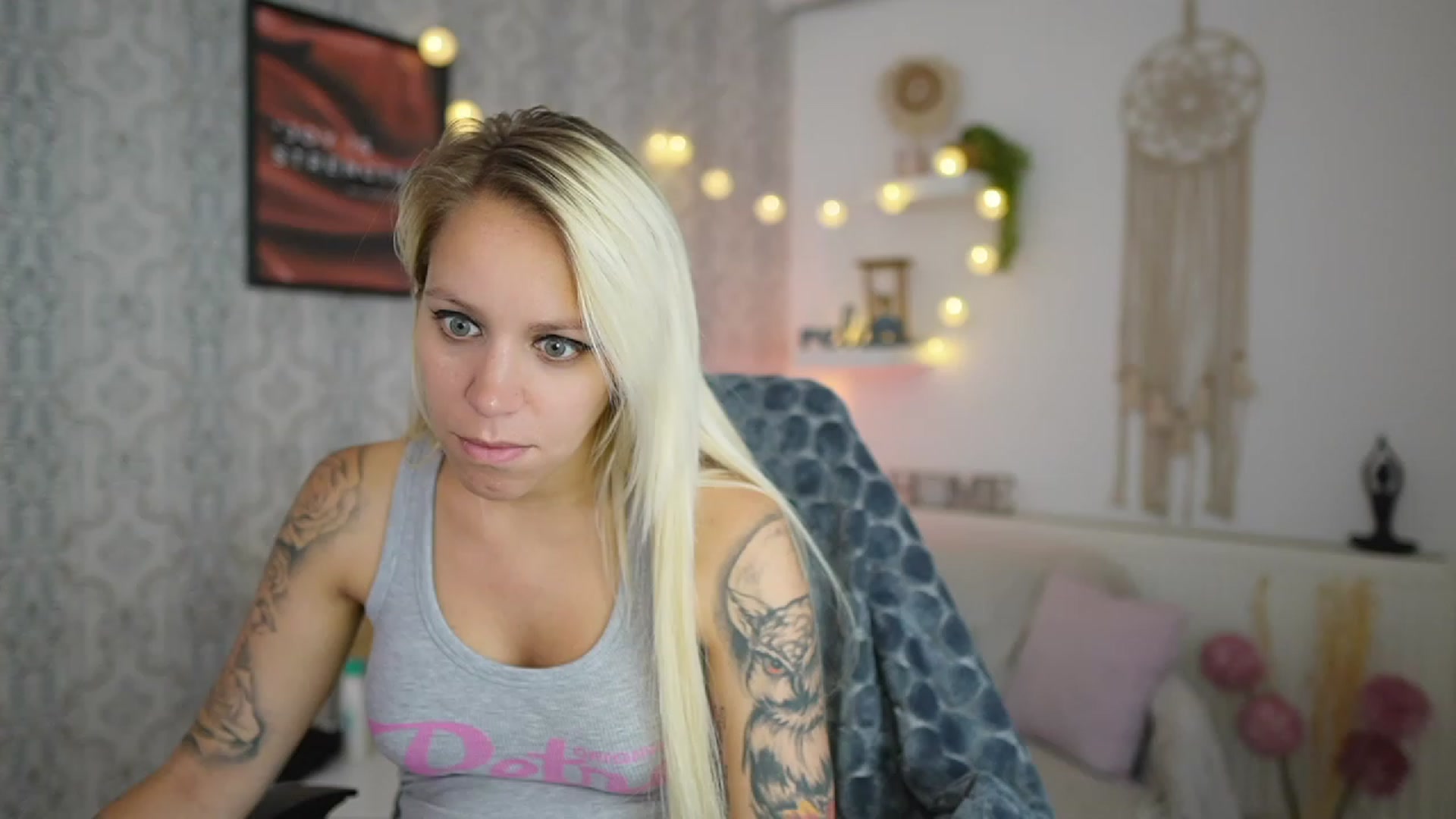 Gallery image thumbnail from Cherry__Blond's myfreecams stream on, 07/12/2023, 12:48 image 16 of 20