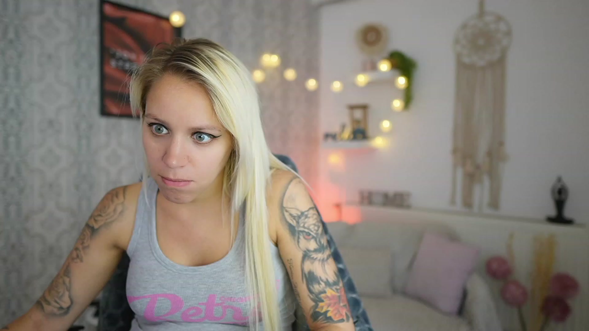 Gallery image thumbnail from Cherry__Blond's myfreecams stream on, 07/12/2023, 12:48 image 4 of 20