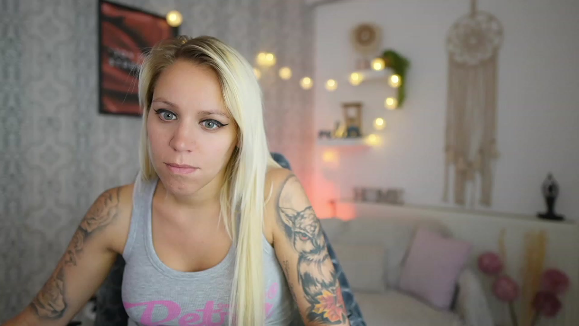 Gallery image thumbnail from Cherry__Blond's myfreecams stream on, 07/12/2023, 12:48 image 6 of 20