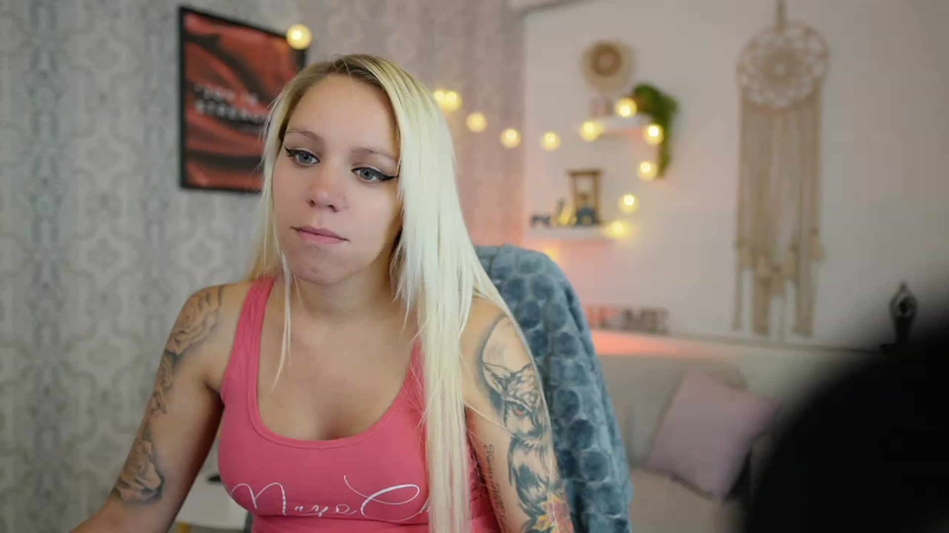 Gallery image thumbnail from Cherry__Blond's myfreecams stream on, 07/14/2023, 10:57 image 18 of 20