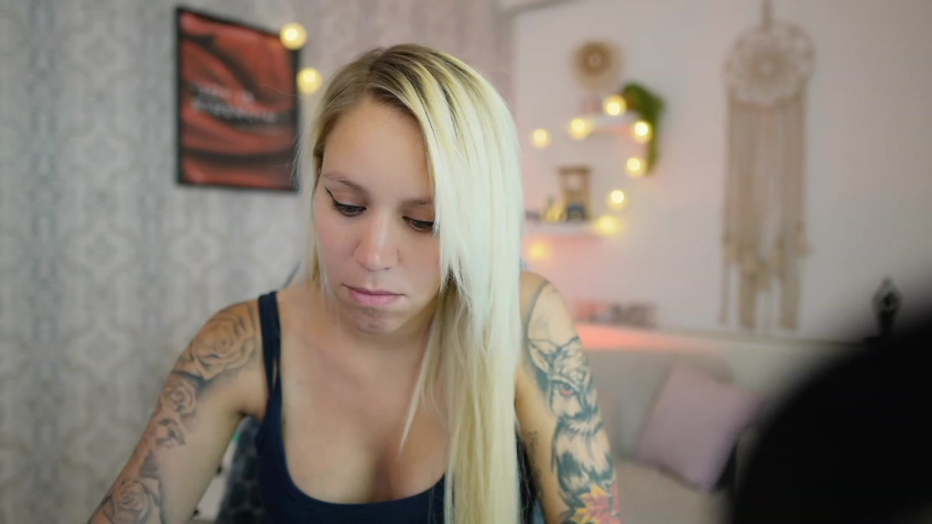 Gallery image thumbnail from Cherry__Blond's myfreecams stream on, 07/14/2023, 10:57 image 3 of 20