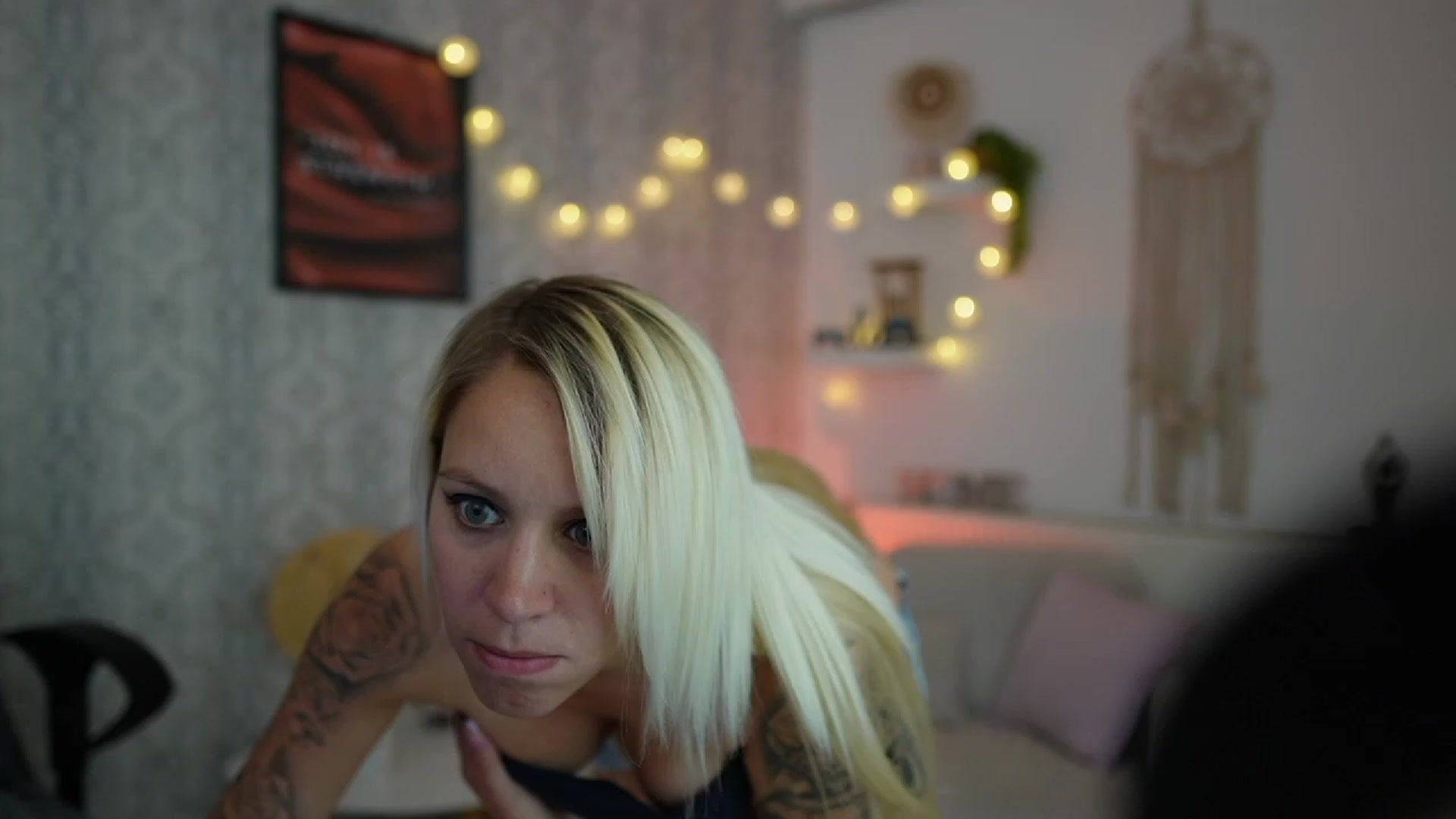 Gallery image thumbnail from Cherry__Blond's myfreecams stream on, 07/14/2023, 10:57 image 9 of 20