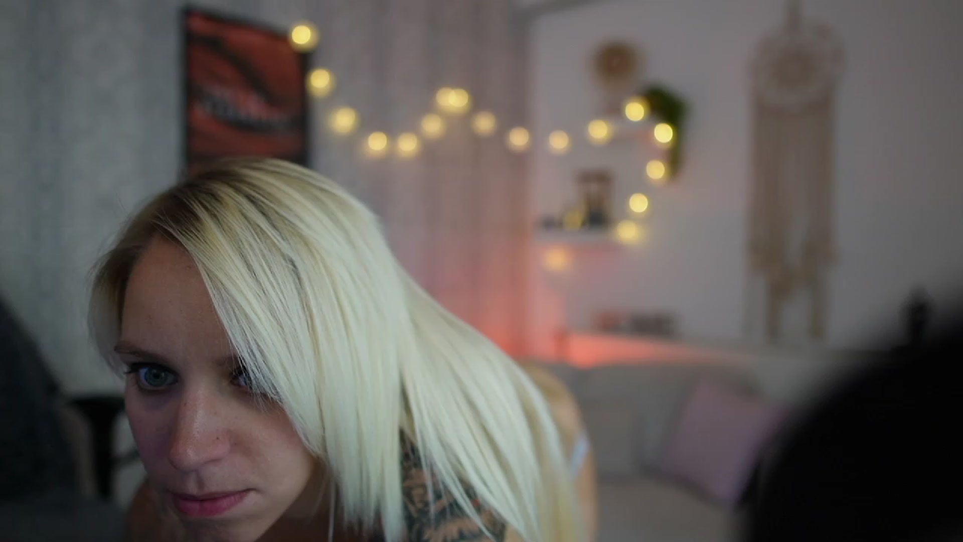 Gallery image thumbnail from Cherry__Blond's myfreecams stream on, 07/14/2023, 11:24 image 17 of 20