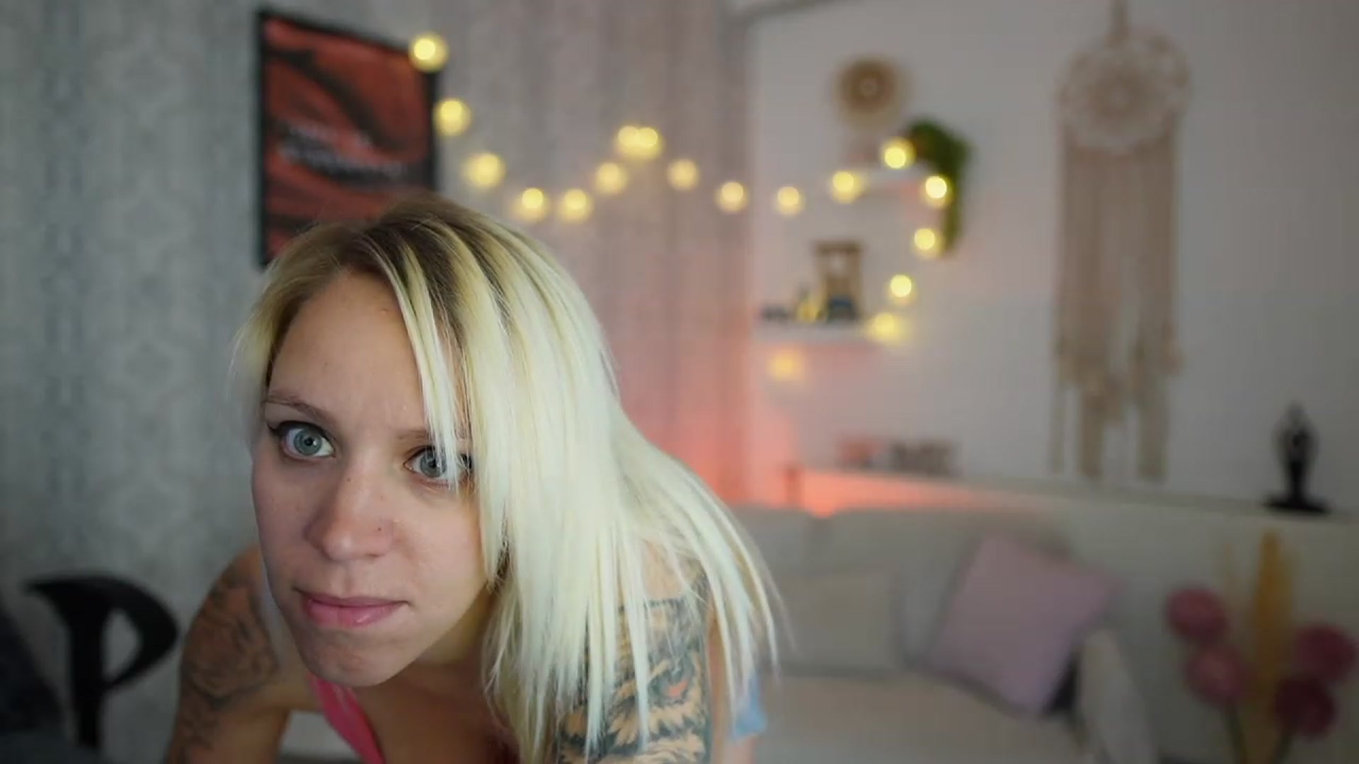 Gallery image thumbnail from Cherry__Blond's myfreecams stream on, 07/14/2023, 12:19 image 17 of 20