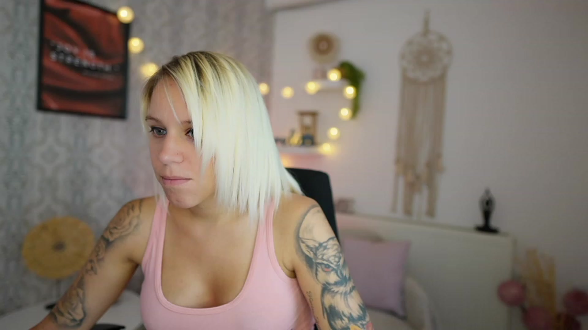 Gallery image thumbnail from Cherry__Blond's myfreecams stream on, 07/18/2023, 07:49 image 19 of 20