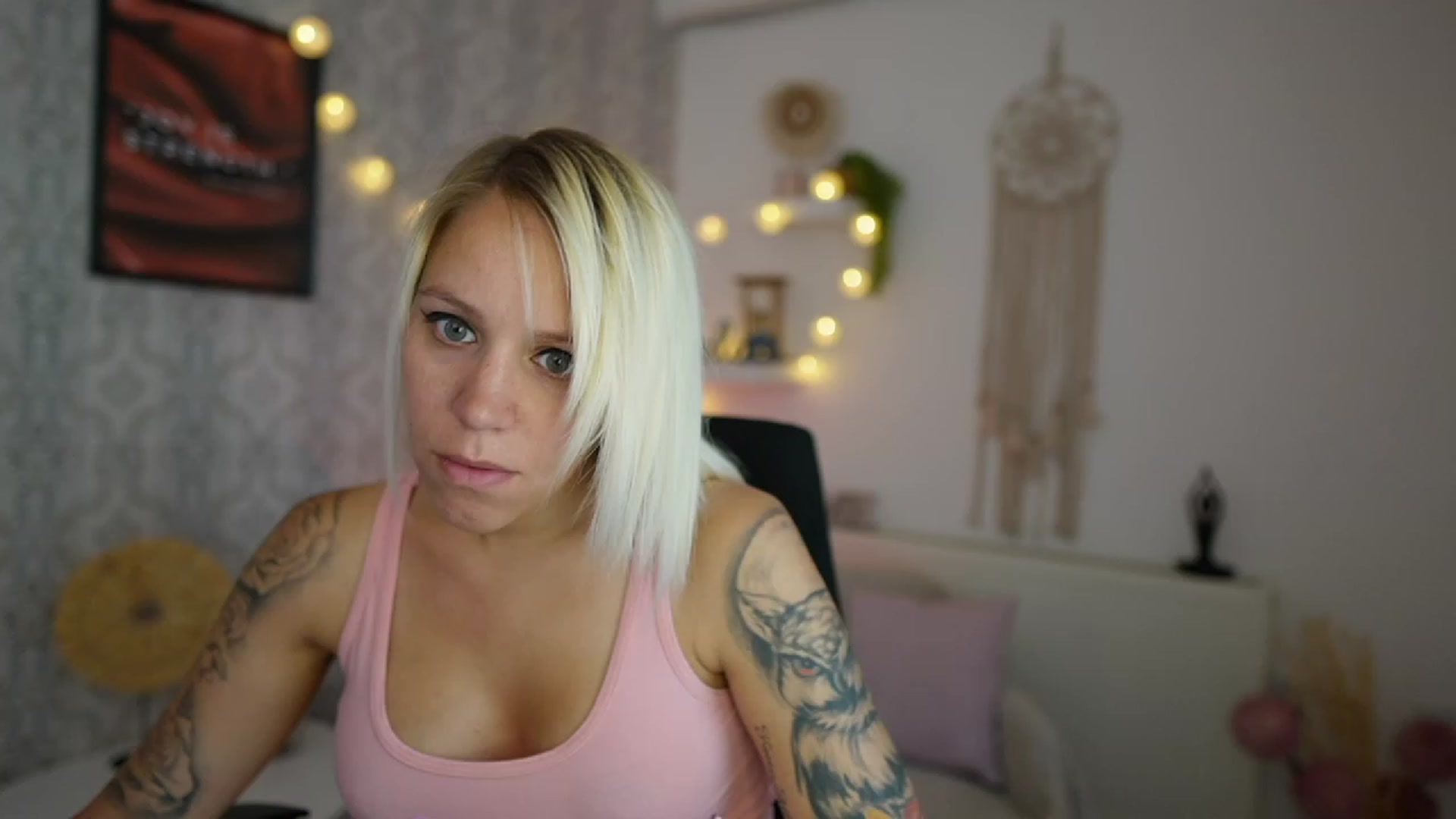 Gallery image thumbnail from Cherry__Blond's myfreecams stream on, 07/18/2023, 07:49 image 18 of 20