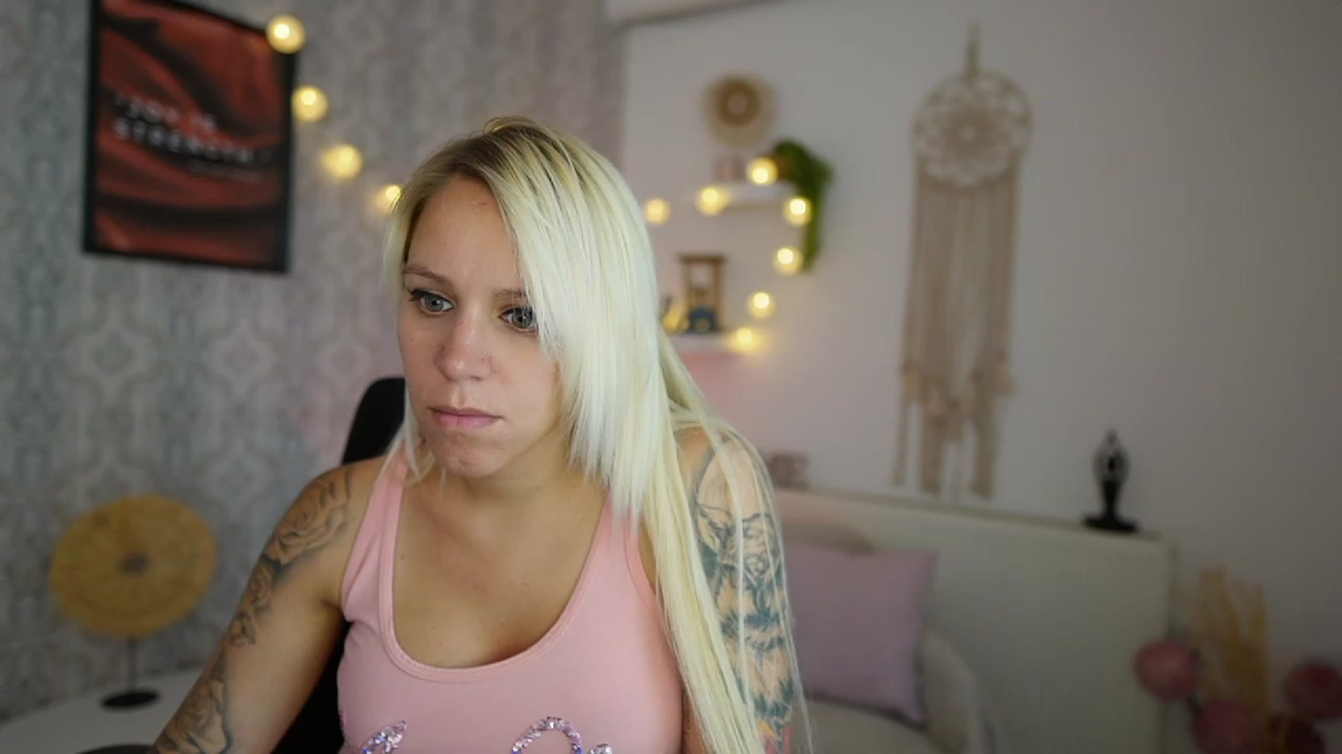 Gallery image thumbnail from Cherry__Blond's myfreecams stream on, 07/18/2023, 08:58 image 2 of 20