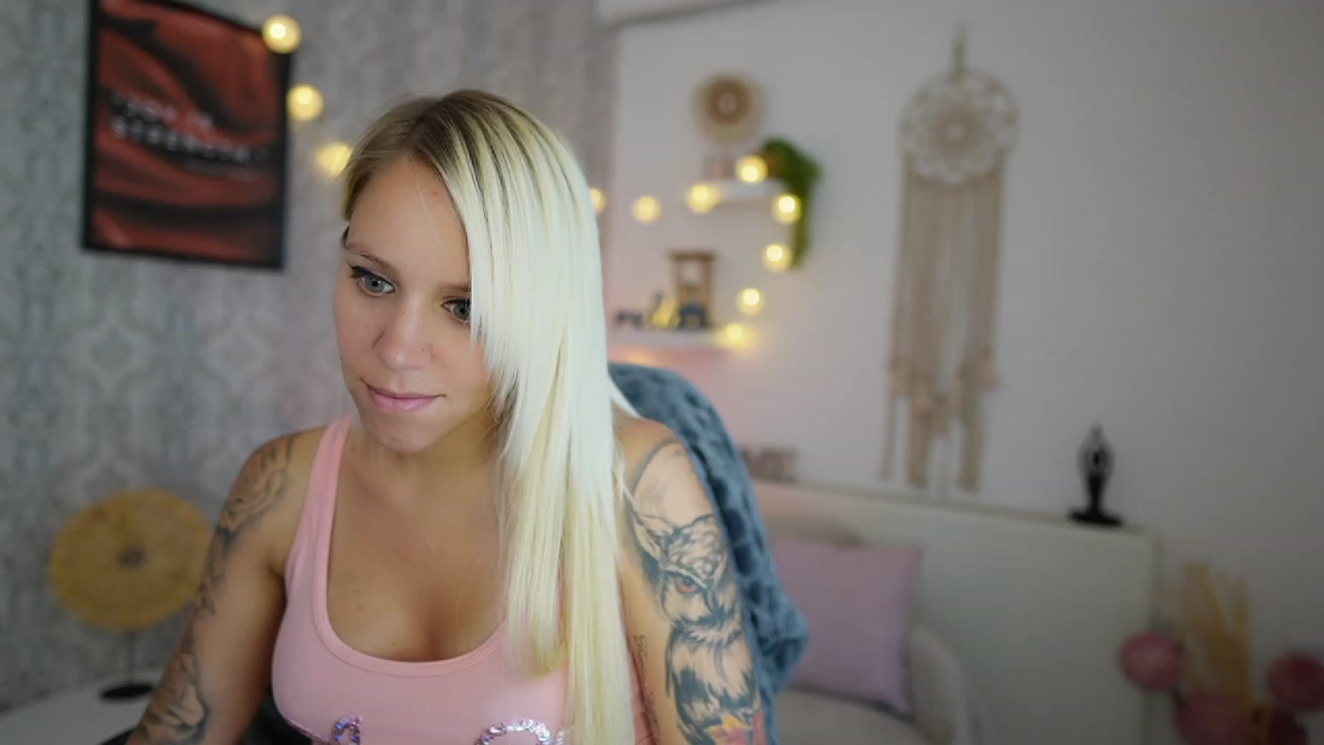 Gallery image thumbnail from Cherry__Blond's myfreecams stream on, 07/18/2023, 08:58 image 10 of 20