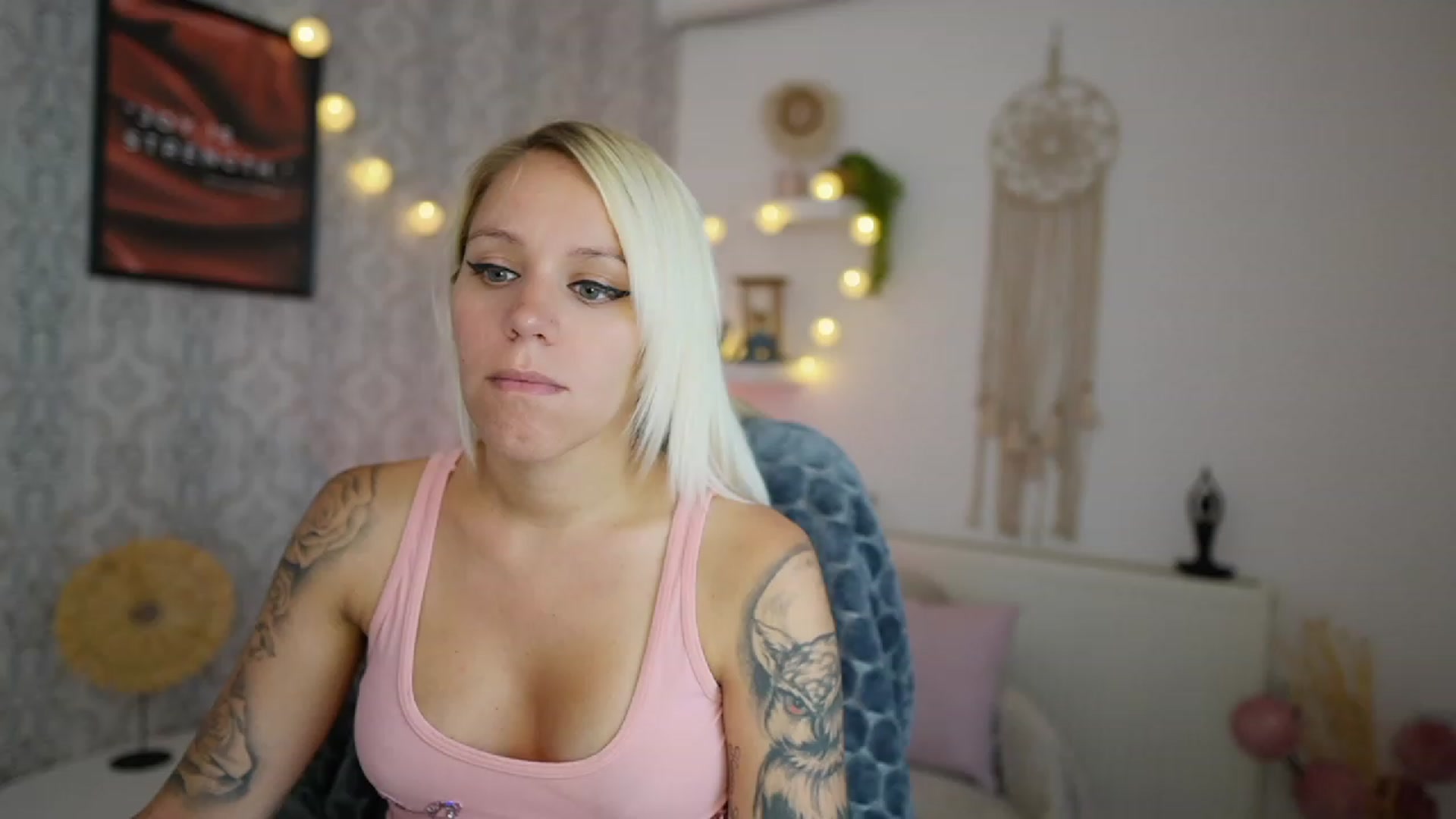 Gallery image thumbnail from Cherry__Blond's myfreecams stream on, 07/18/2023, 08:58 image 12 of 20