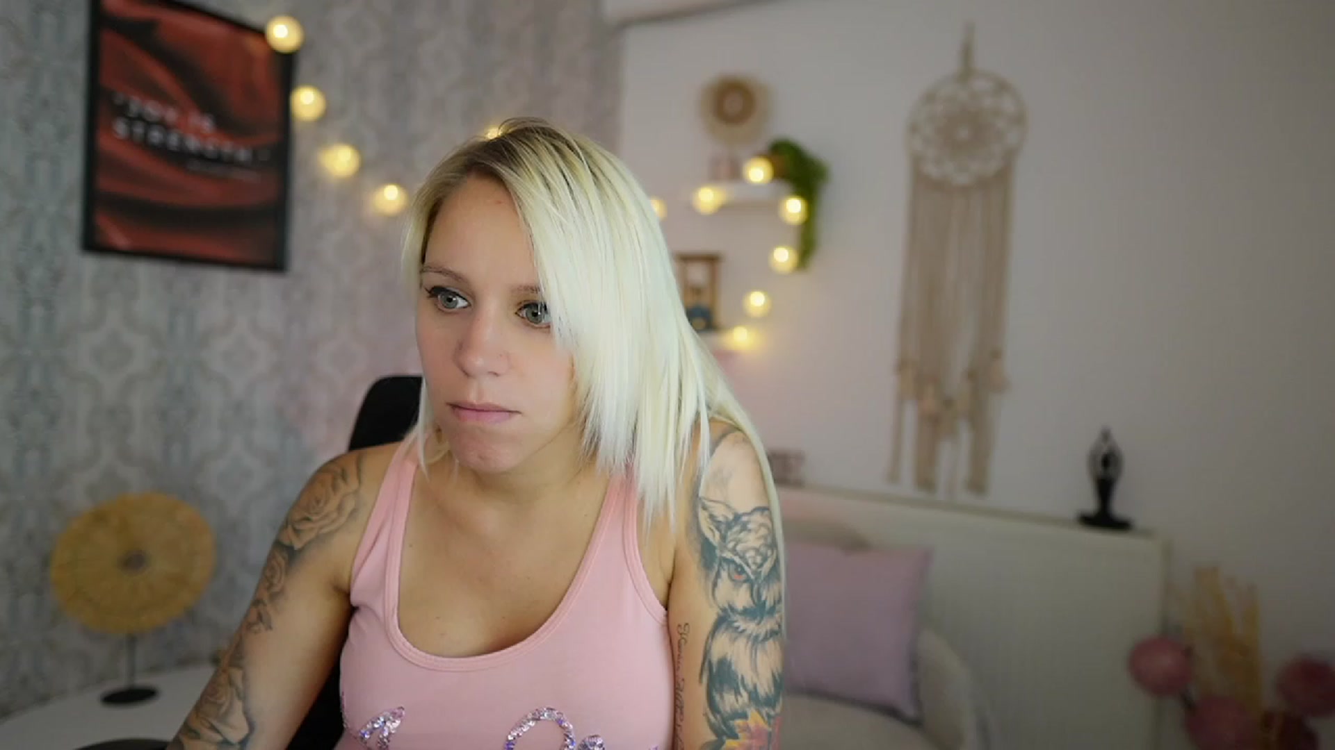 Gallery image thumbnail from Cherry__Blond's myfreecams stream on, 07/18/2023, 08:58 image 1 of 20