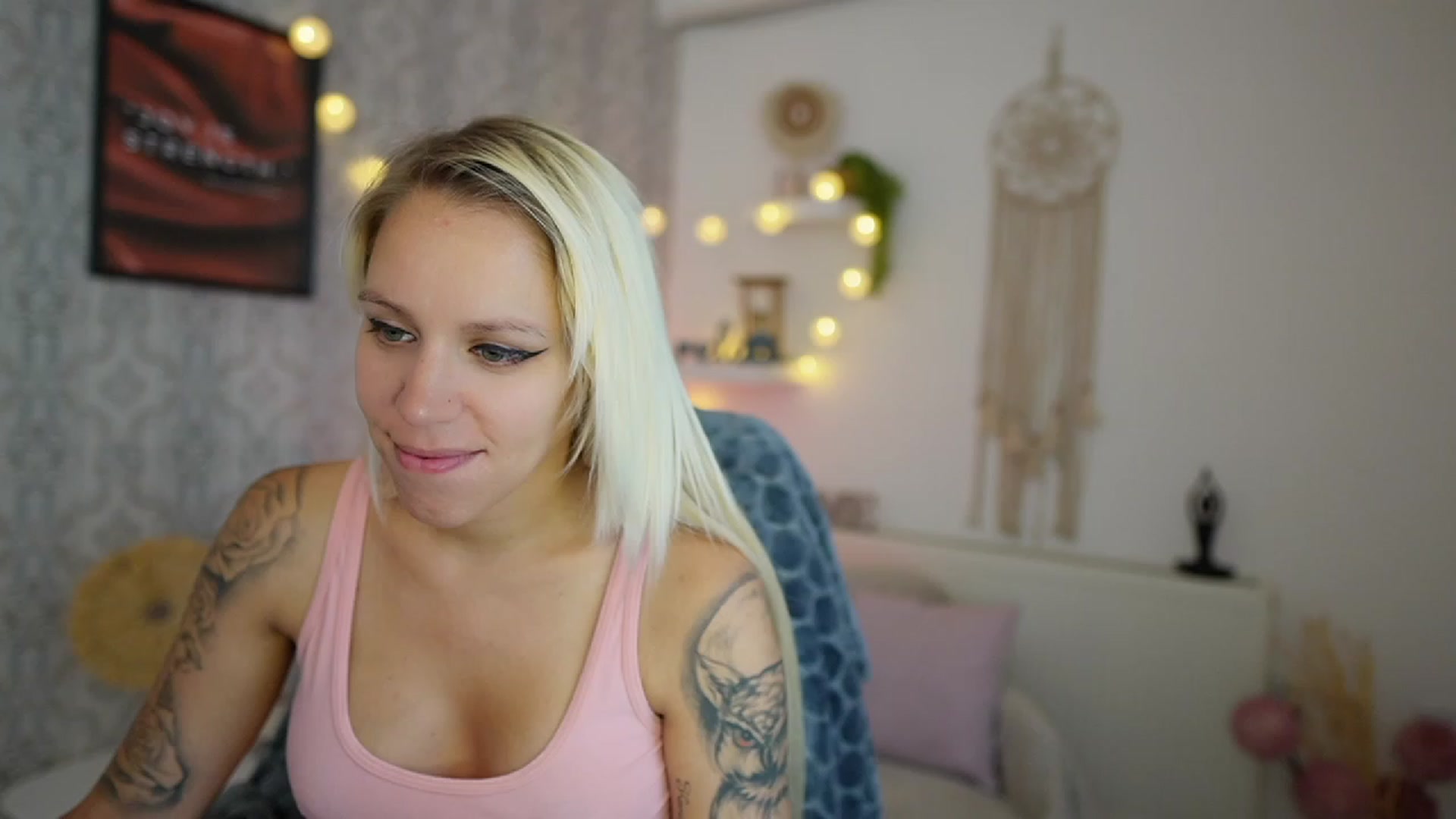 Gallery image thumbnail from Cherry__Blond's myfreecams stream on, 07/18/2023, 10:39 image 15 of 20