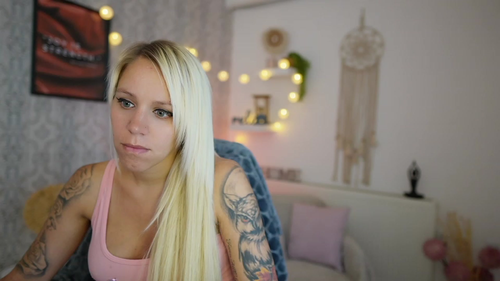 Gallery image thumbnail from Cherry__Blond's myfreecams stream on, 07/18/2023, 10:39 image 13 of 20