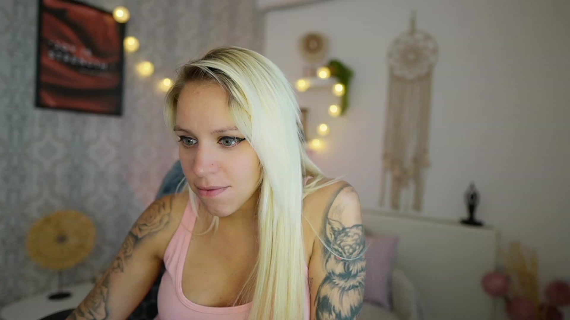 Gallery image thumbnail from Cherry__Blond's myfreecams stream on, 07/18/2023, 10:39 image 20 of 20