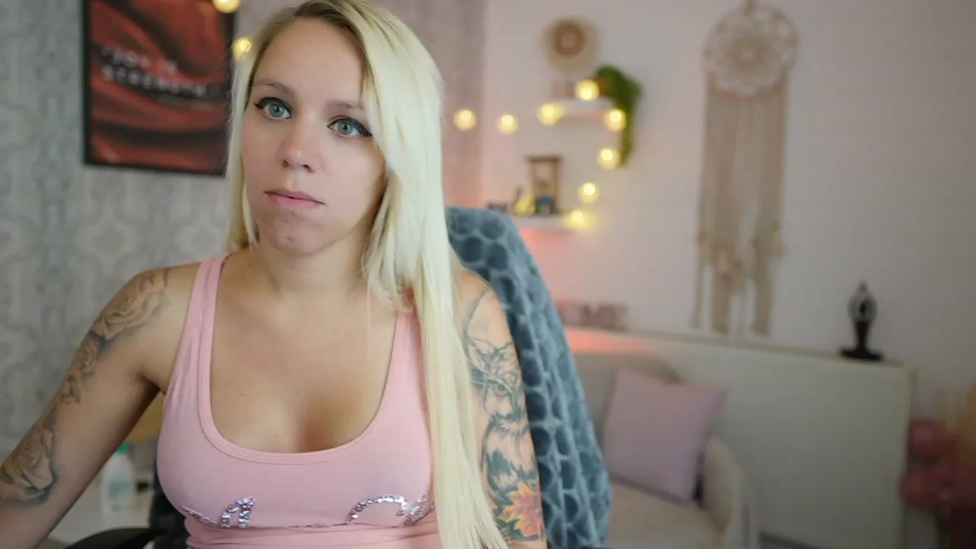 Gallery image thumbnail from Cherry__Blond's myfreecams stream on, 07/21/2023, 09:05 image 6 of 20