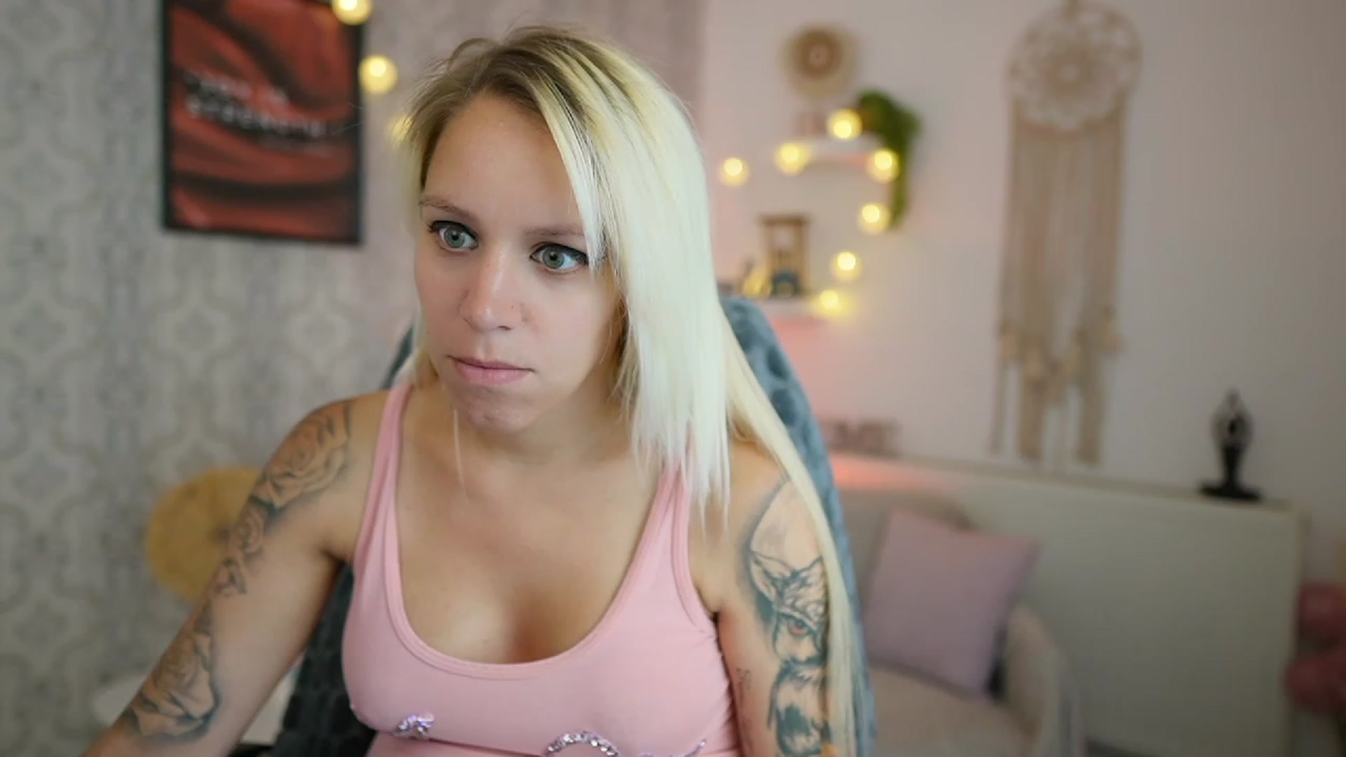 Gallery image thumbnail from Cherry__Blond's myfreecams stream on, 07/21/2023, 11:03 image 11 of 20