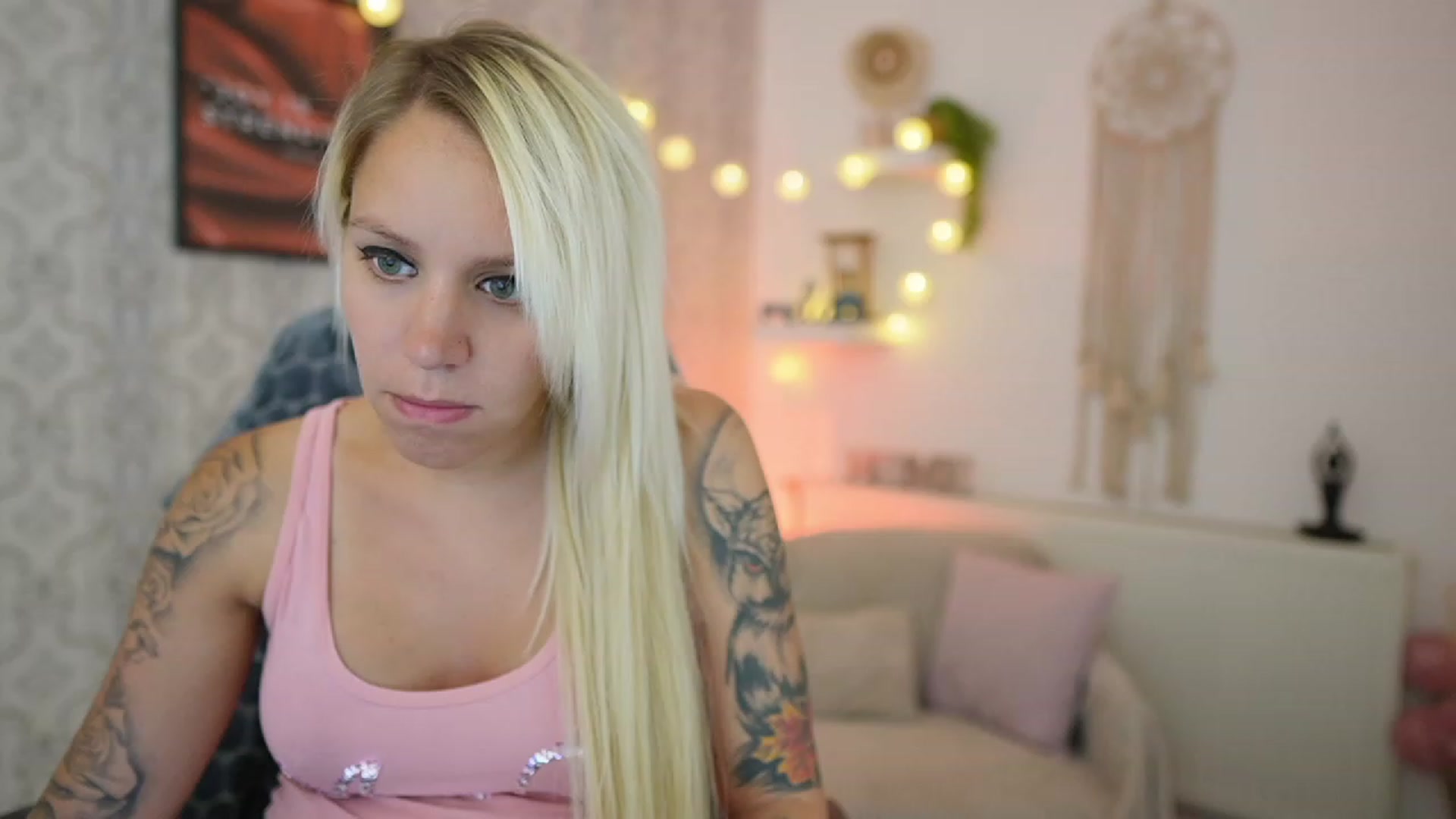 Gallery image thumbnail from Cherry__Blond's myfreecams stream on, 07/21/2023, 11:51 image 9 of 20