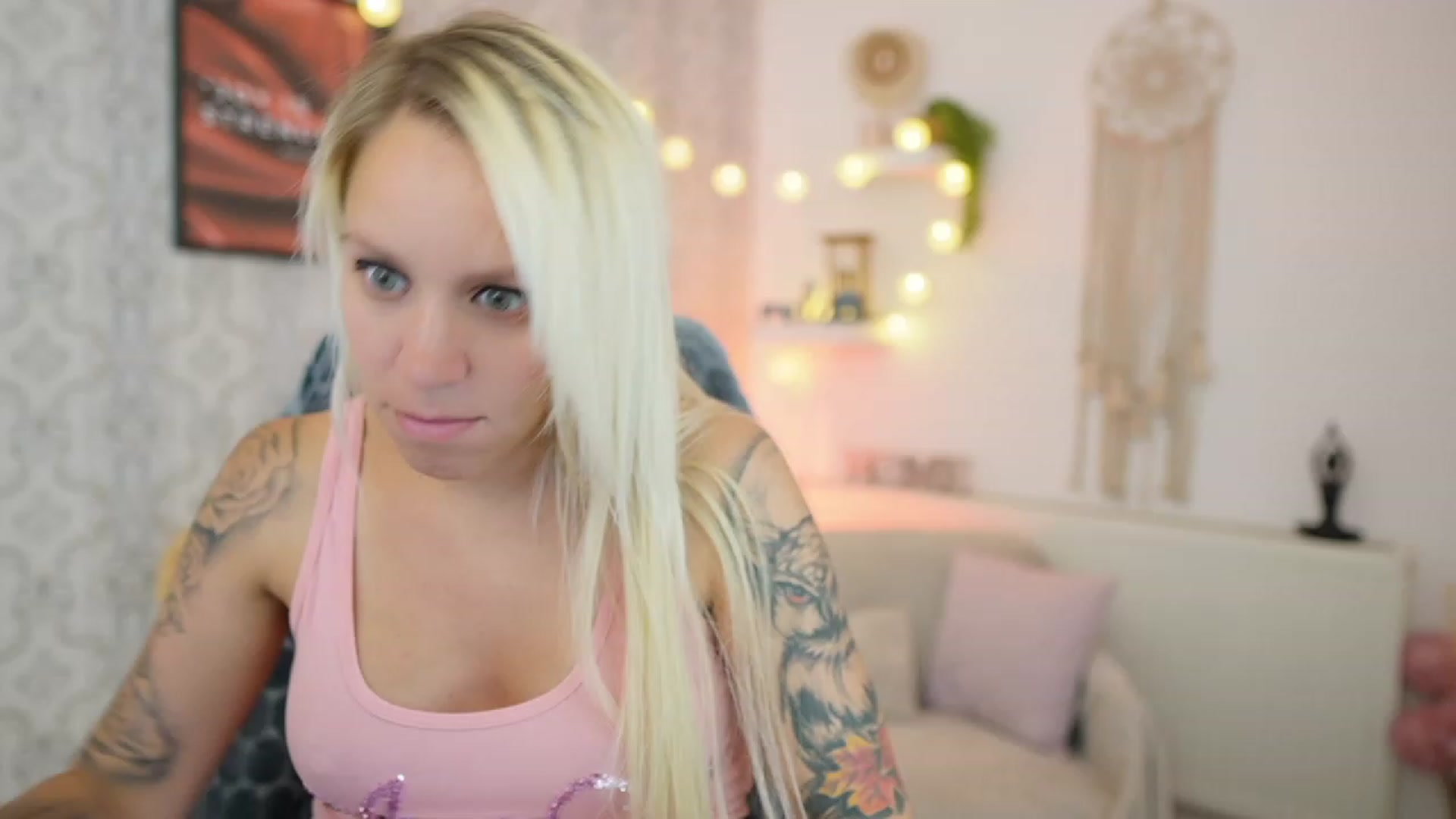 Gallery image thumbnail from Cherry__Blond's myfreecams stream on, 07/21/2023, 11:51 image 18 of 20