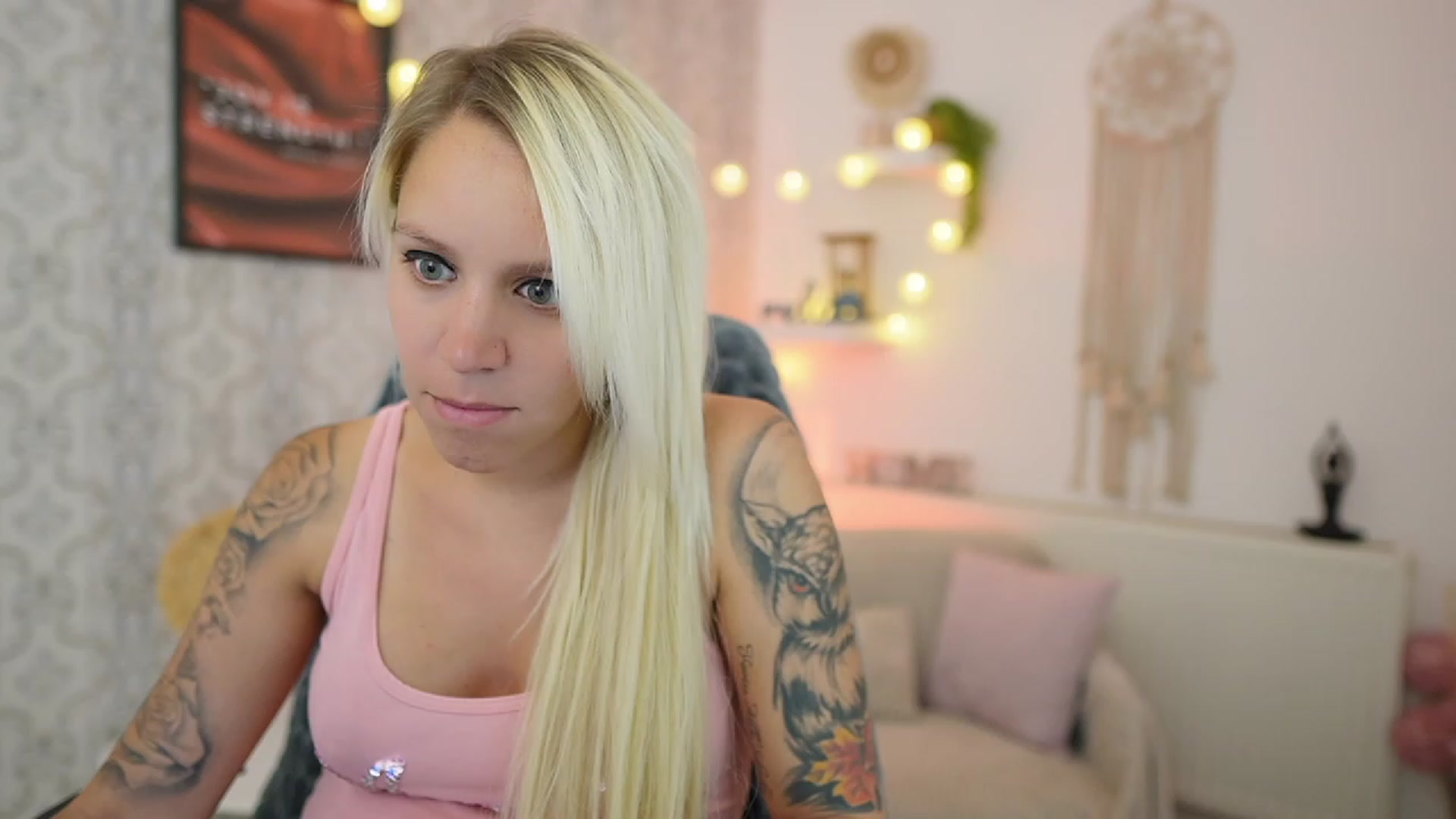 Gallery image thumbnail from Cherry__Blond's myfreecams stream on, 07/21/2023, 11:51 image 12 of 20