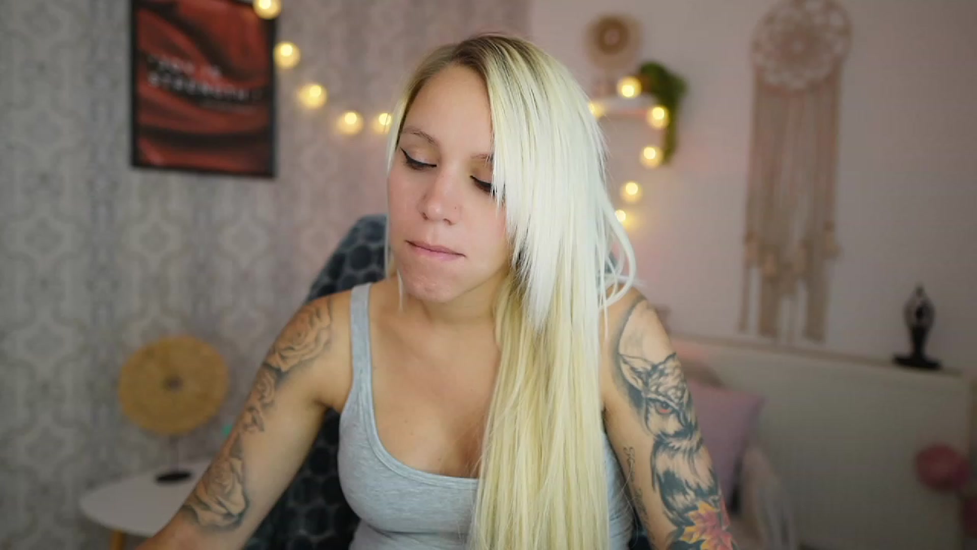 Gallery image thumbnail from Cherry__Blond's myfreecams stream on, 07/22/2023, 10:45 image 6 of 20