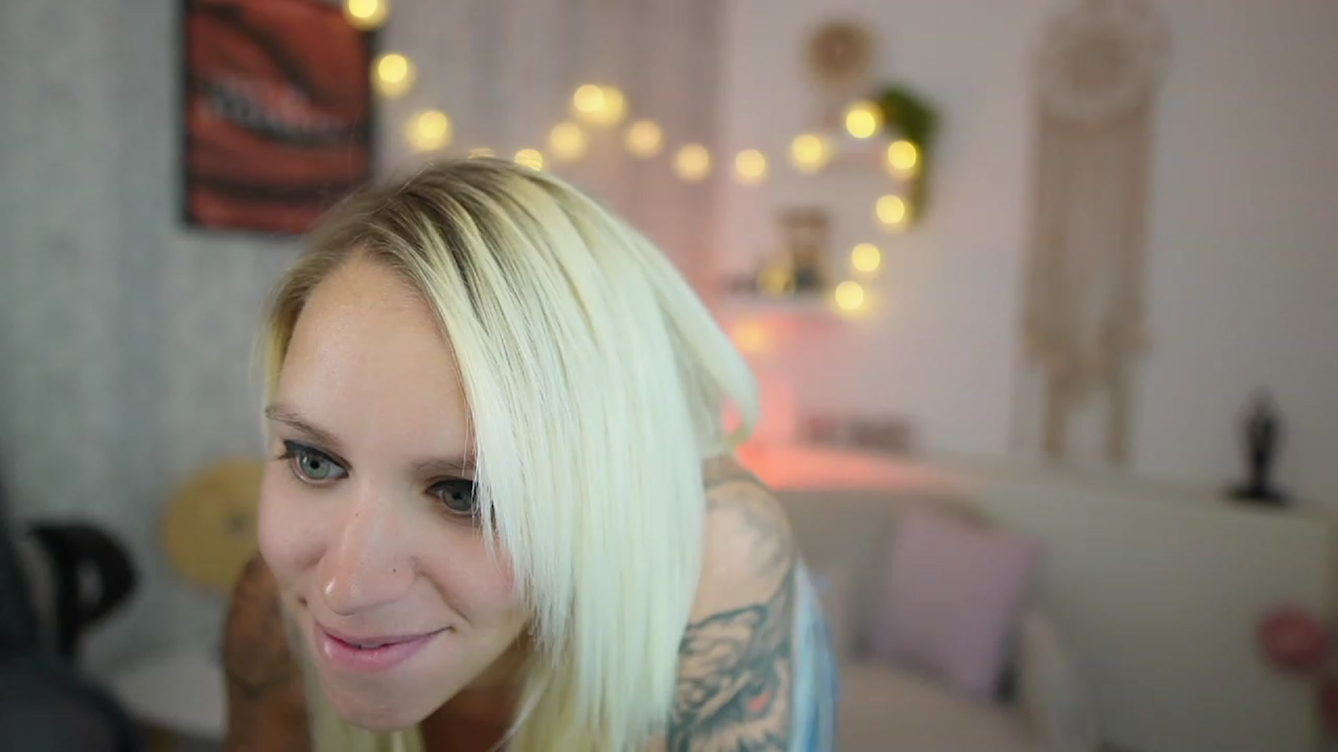 Gallery image thumbnail from Cherry__Blond's myfreecams stream on, 07/22/2023, 12:13 image 4 of 20