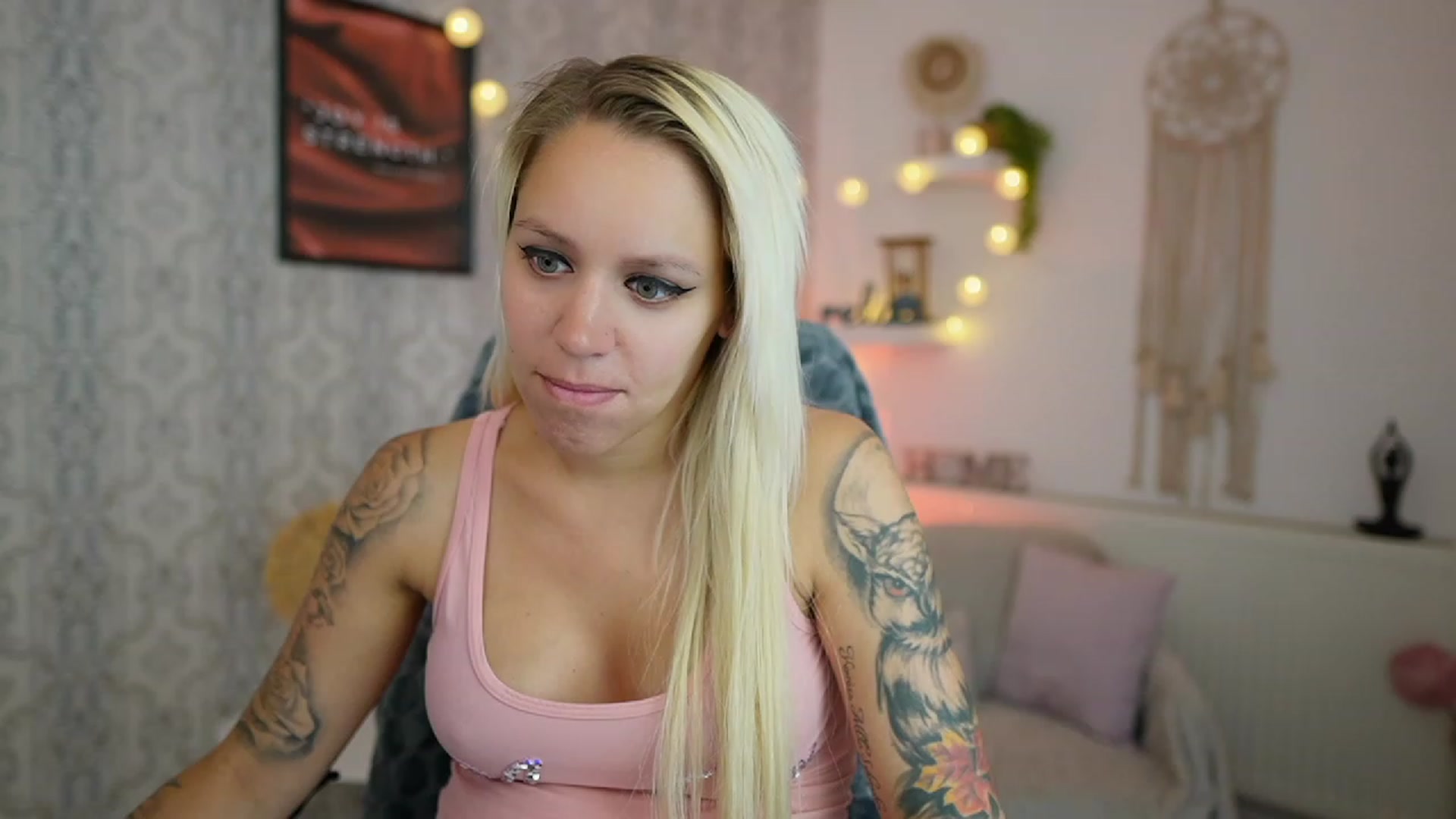 Gallery image thumbnail from Cherry__Blond's myfreecams stream on, 07/23/2023, 11:22 image 2 of 20