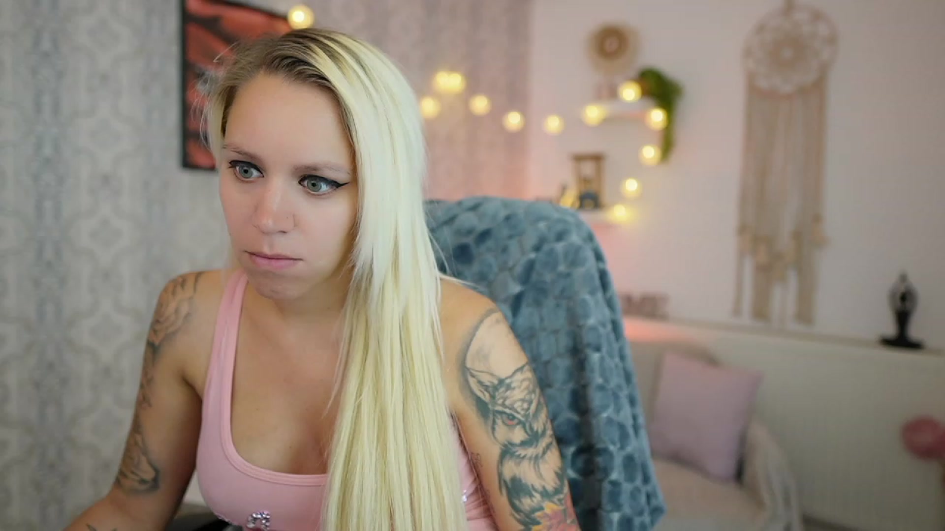 Gallery image thumbnail from Cherry__Blond's myfreecams stream on, 07/23/2023, 11:22 image 10 of 20