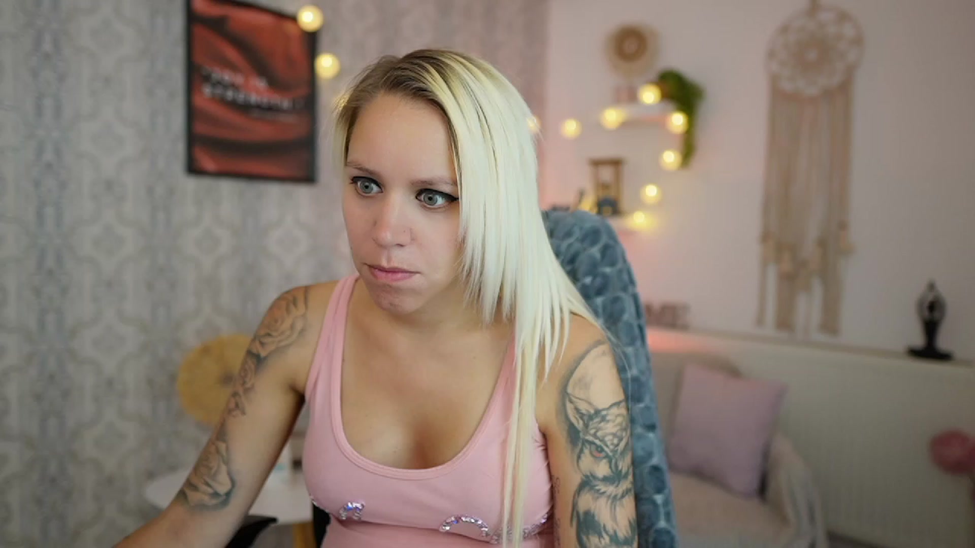 Gallery image thumbnail from Cherry__Blond's myfreecams stream on, 07/23/2023, 11:50 image 16 of 20