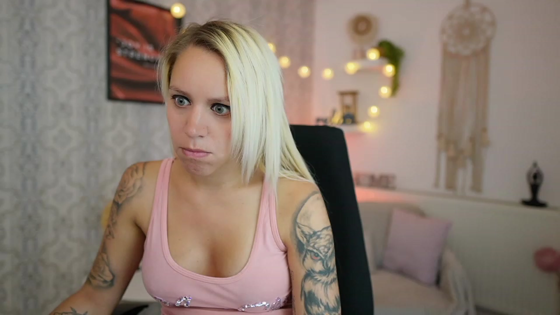 Gallery image thumbnail from Cherry__Blond's myfreecams stream on, 07/23/2023, 12:50 image 16 of 20