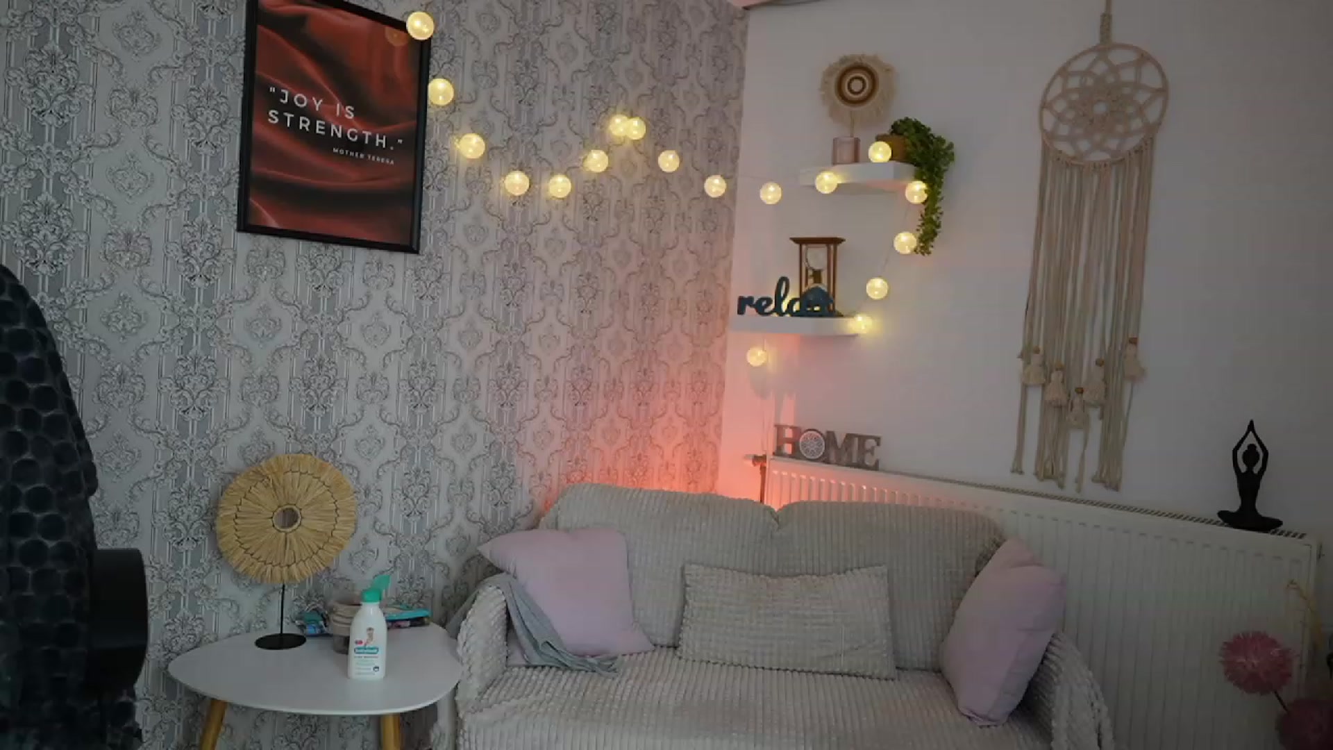 Gallery image thumbnail from Cherry__Blond's myfreecams stream on, 07/25/2023, 11:27 image 14 of 20